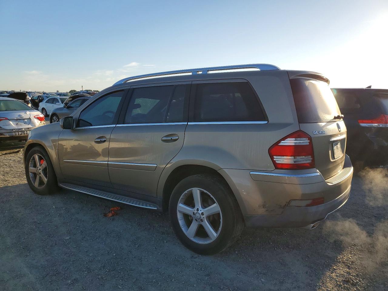 2009 Mercedes-benz Gl 450 4matic Tan vin: 4JGBF71E29A463545