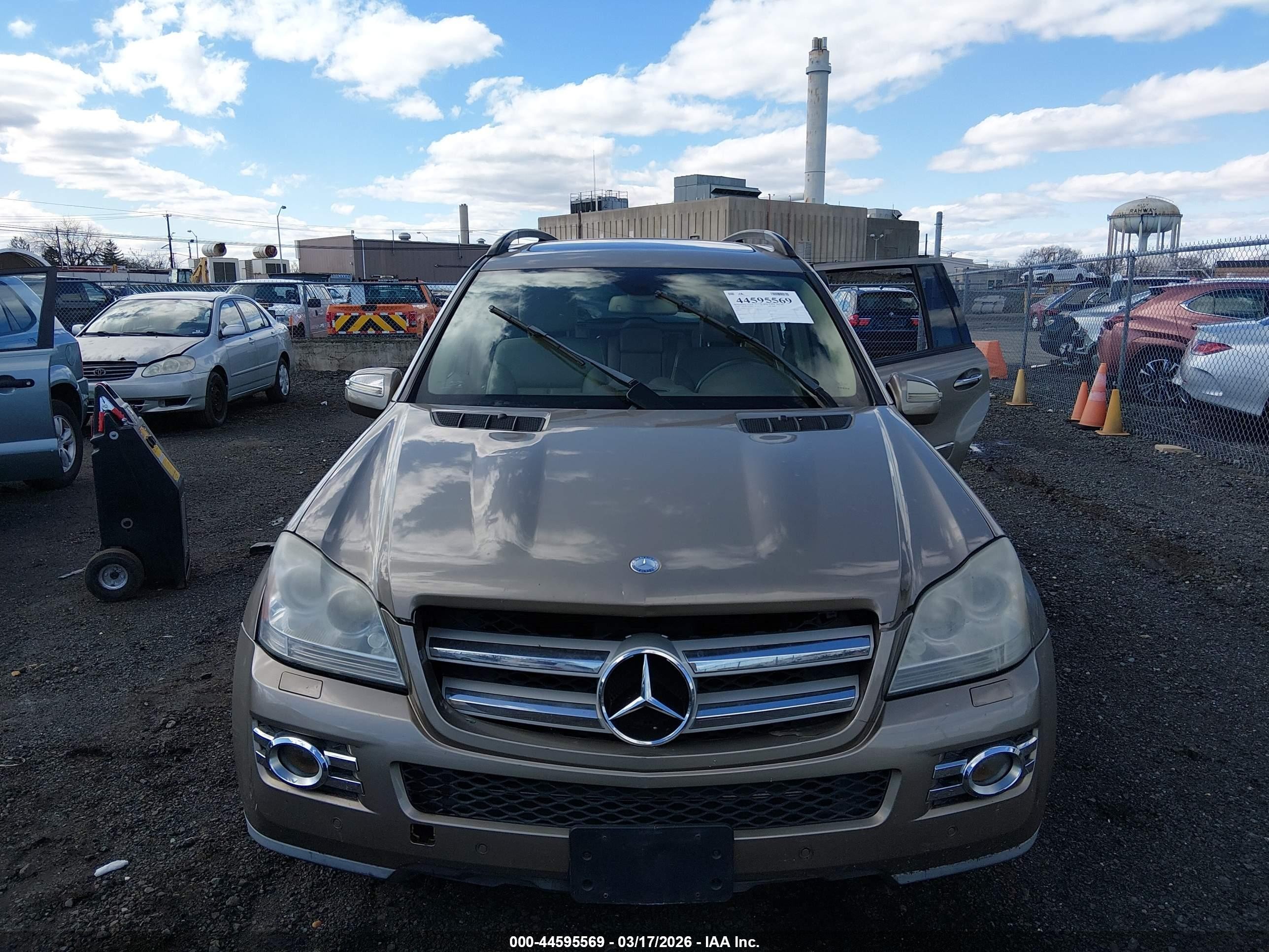 2009 Mercedes-benz Gl 450 4matic Beige vin: 4JGBF71E49A470206