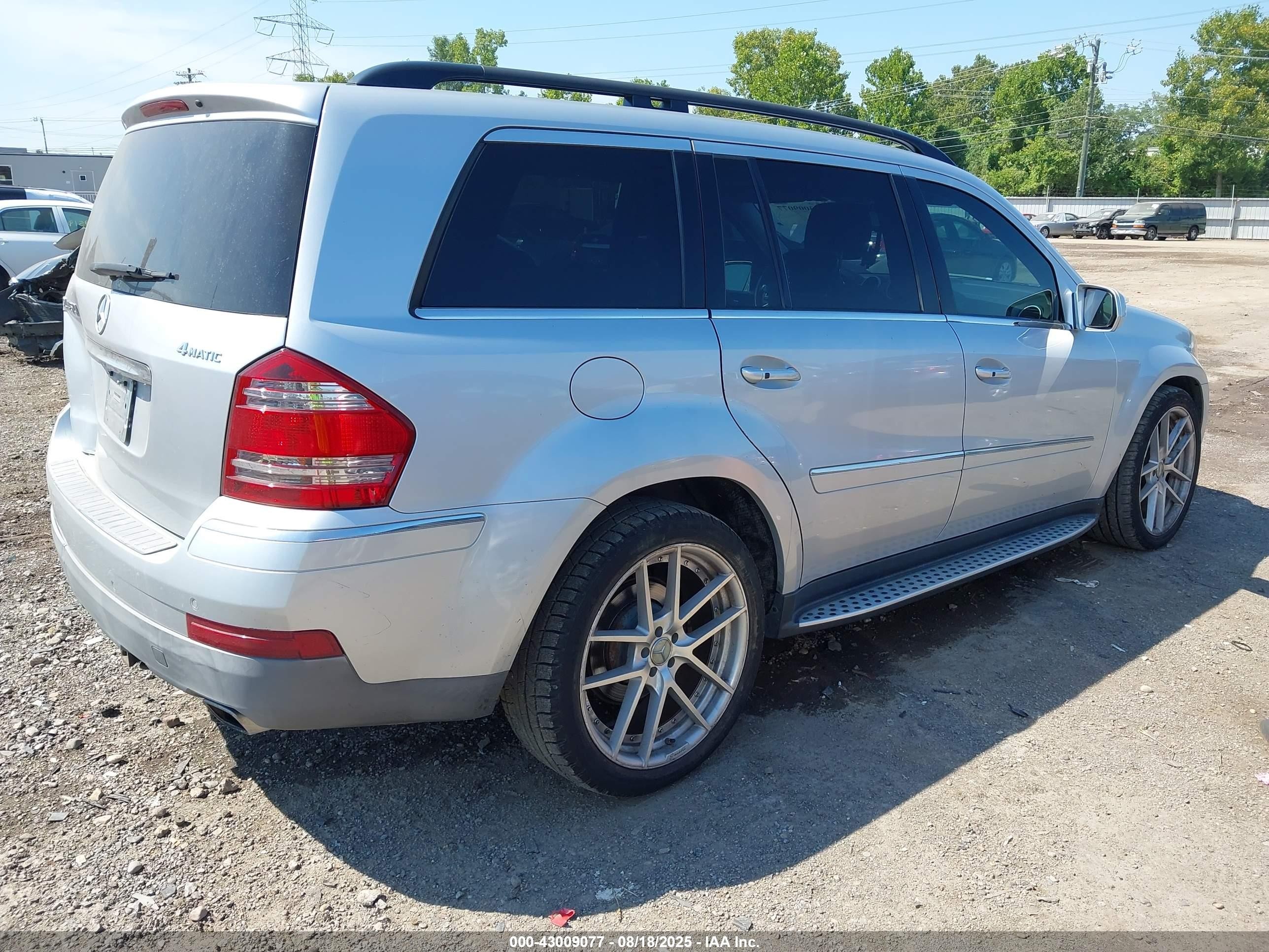 2009 Mercedes-benz Gl 450 4matic Серебряный vin: 4JGBF71E49A482520