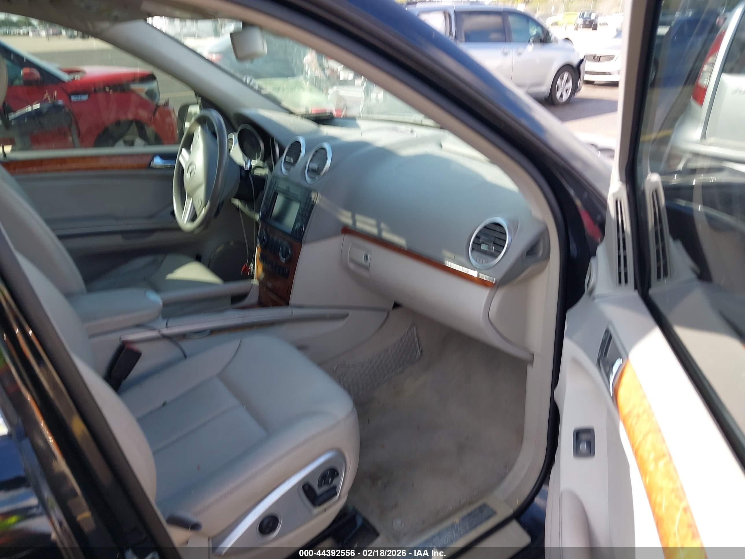 2009 Mercedes-benz Gl 450 4matic Черный vin: 4JGBF71E49A526385