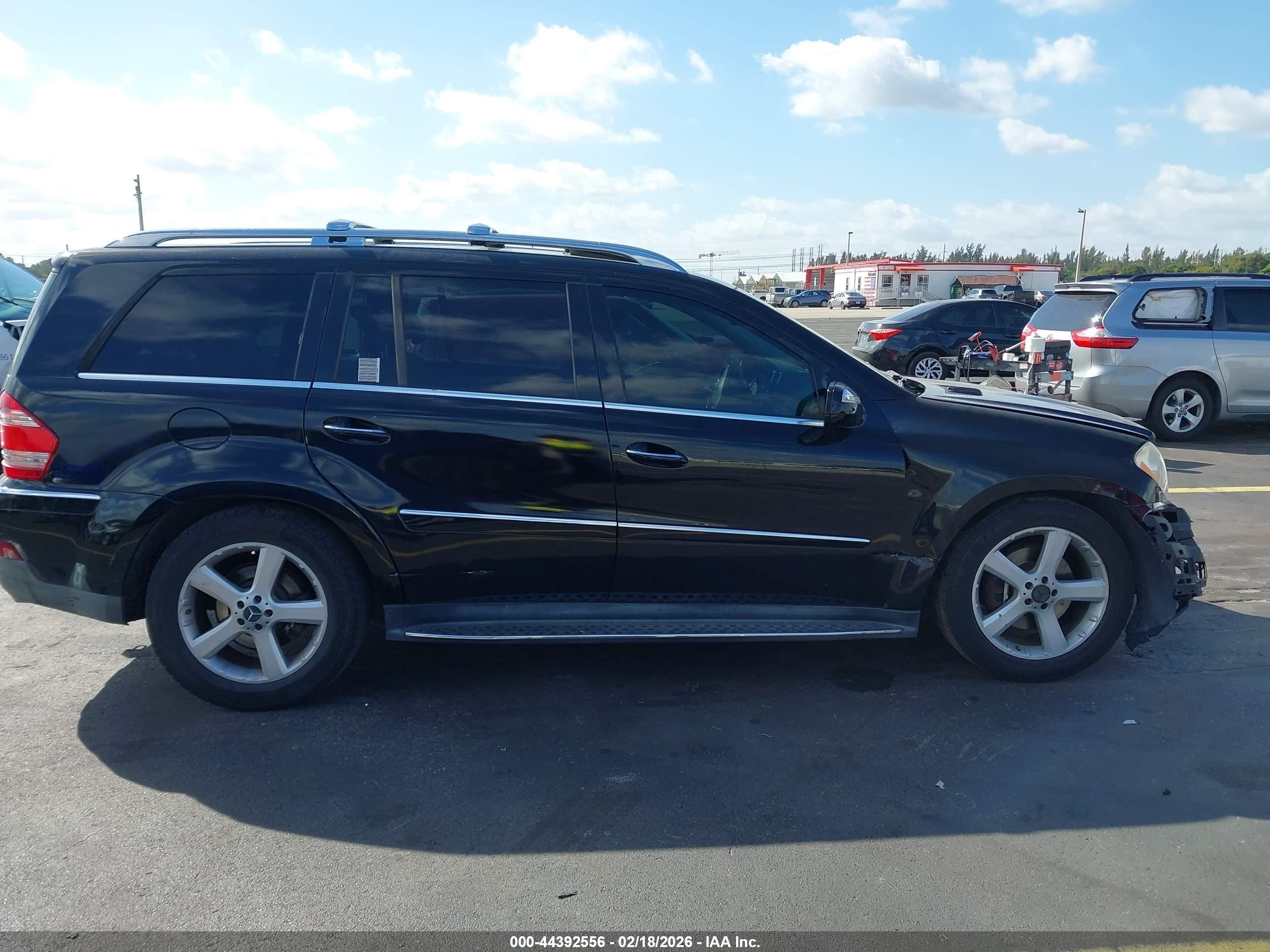 2009 Mercedes-benz Gl 450 4matic Черный vin: 4JGBF71E49A526385