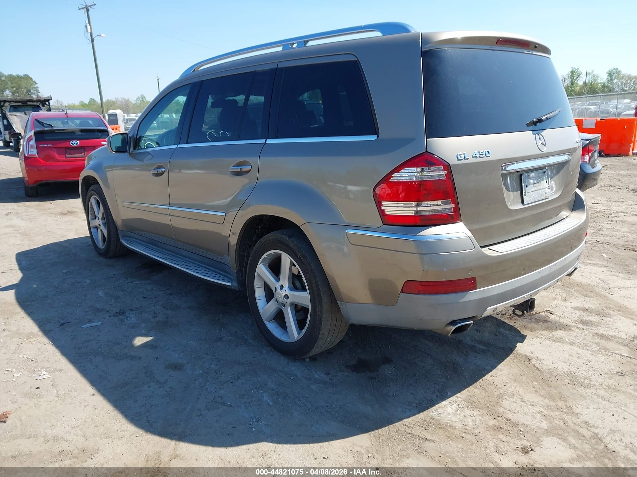 2009 Mercedes-benz Gl 450 4matic Золотой vin: 4JGBF71E59A512317