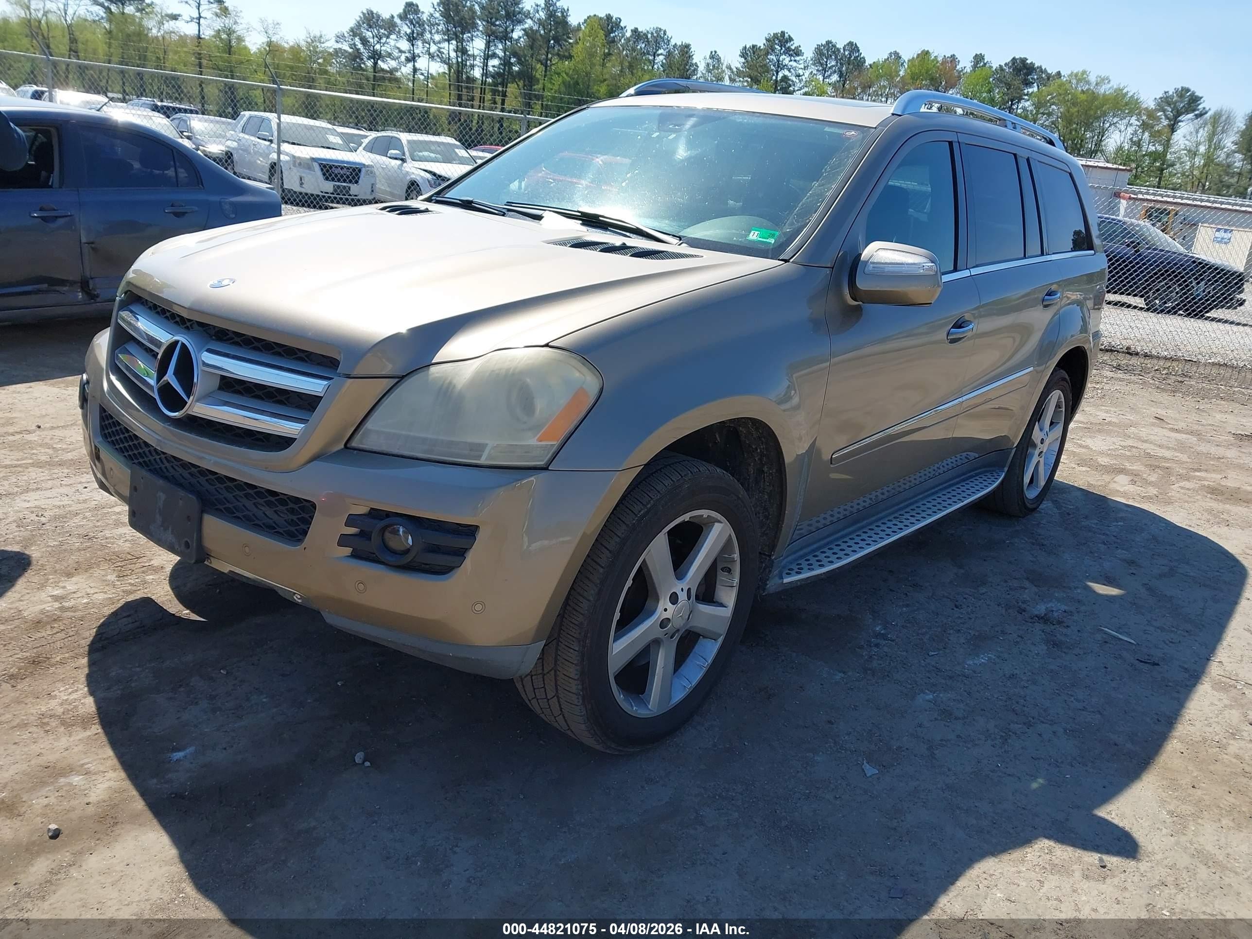 2009 Mercedes-benz Gl 450 4matic Золотой vin: 4JGBF71E59A512317