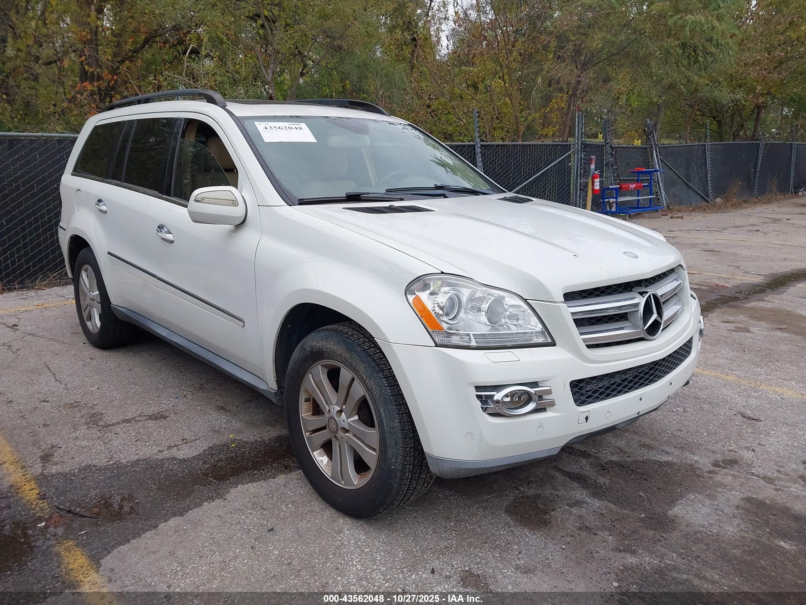 2009 Mercedes-benz Gl 450 4matic White vin: 4JGBF71E79A486299