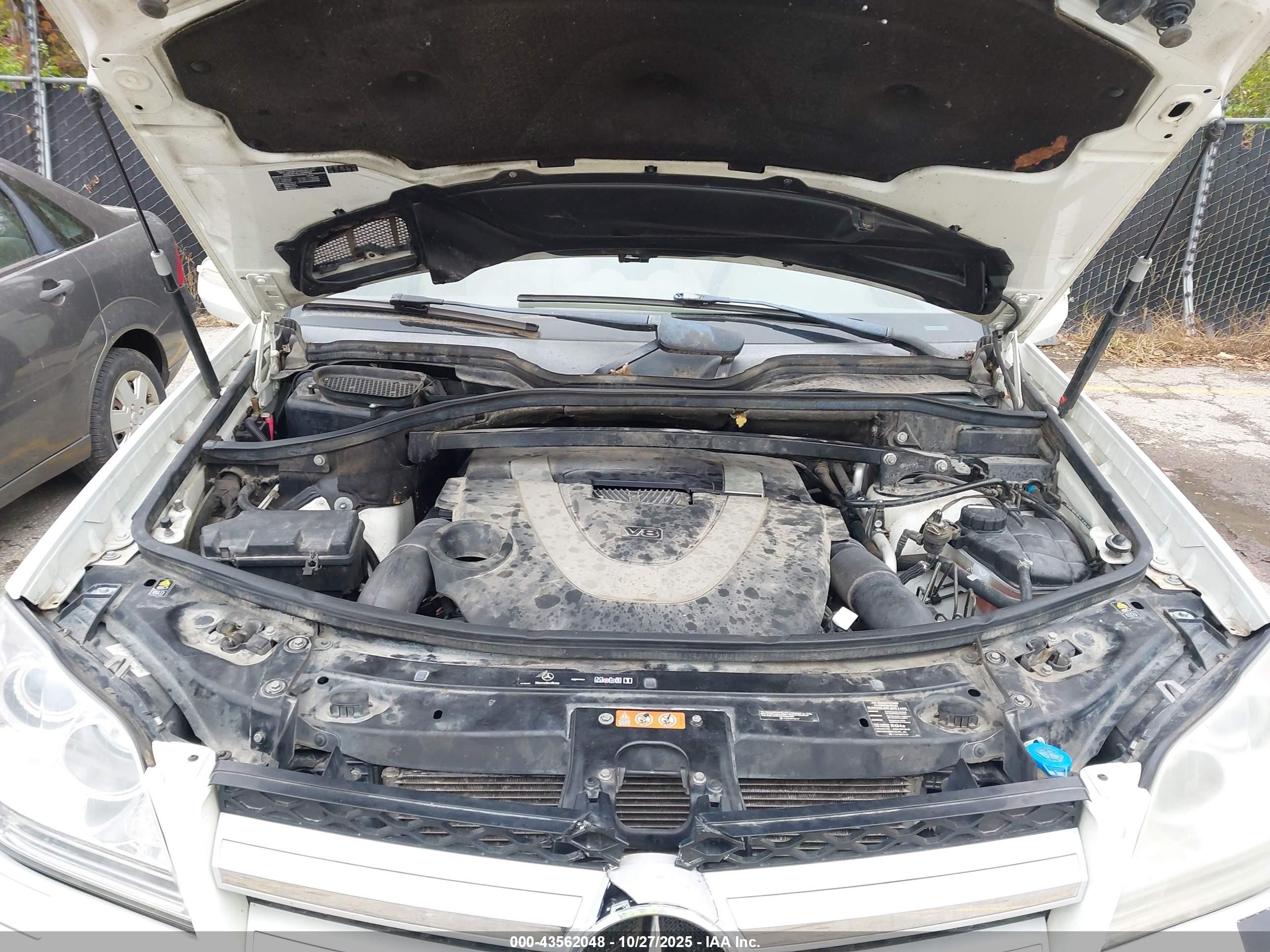 2009 Mercedes-benz Gl 450 4matic Белый vin: 4JGBF71E79A486299