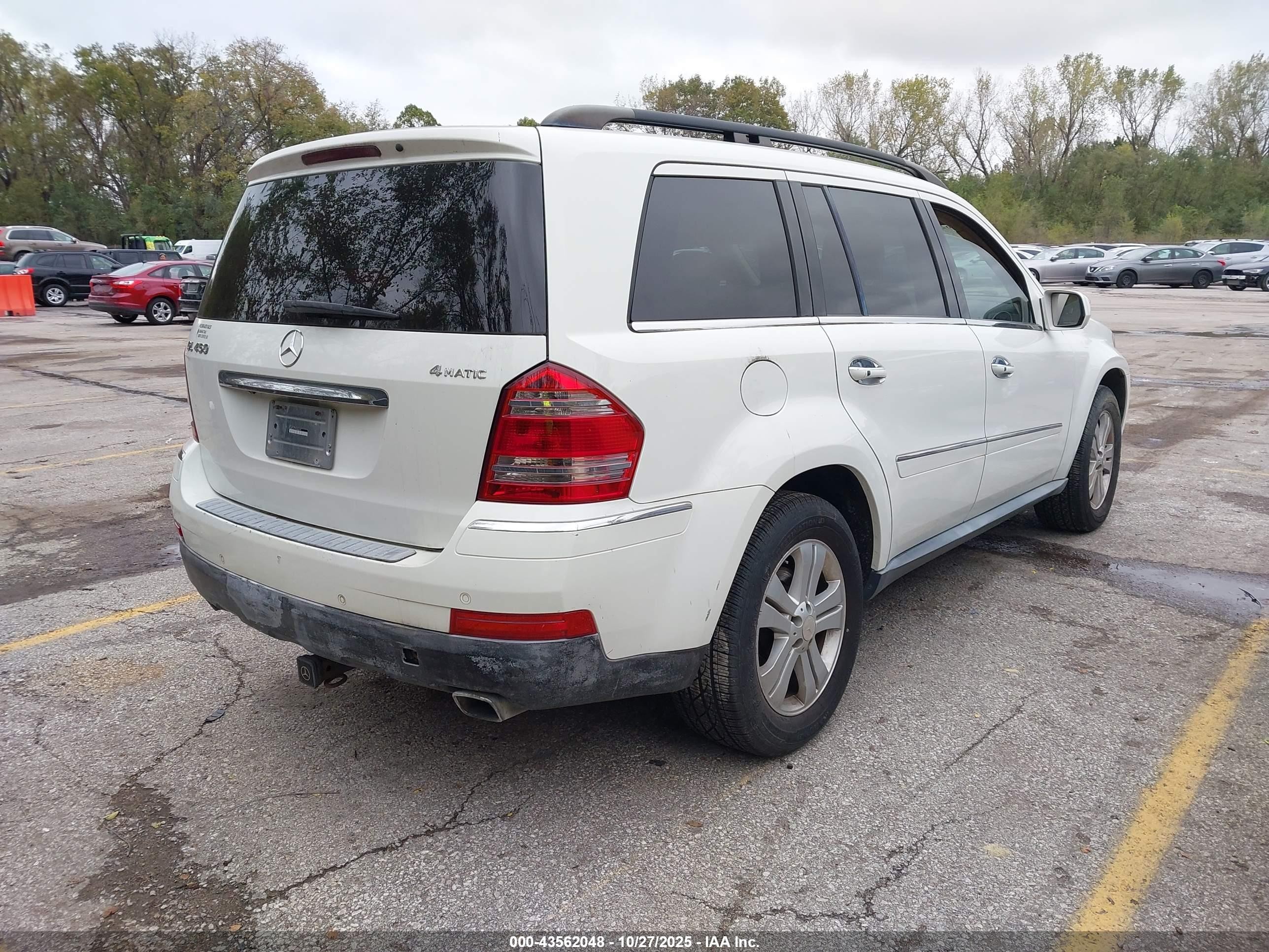 2009 Mercedes-benz Gl 450 4matic Белый vin: 4JGBF71E79A486299