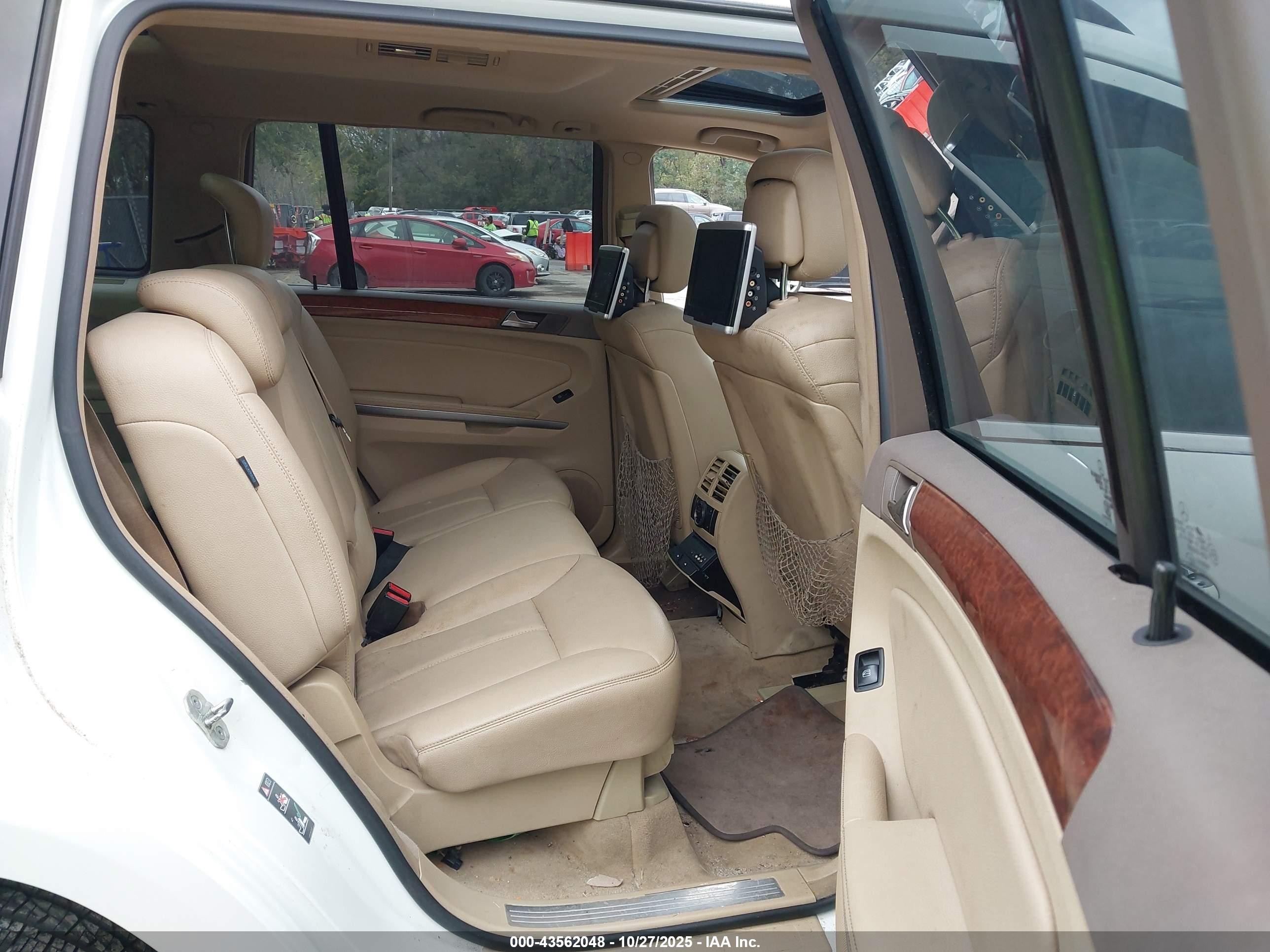 2009 Mercedes-benz Gl 450 4matic Белый vin: 4JGBF71E79A486299