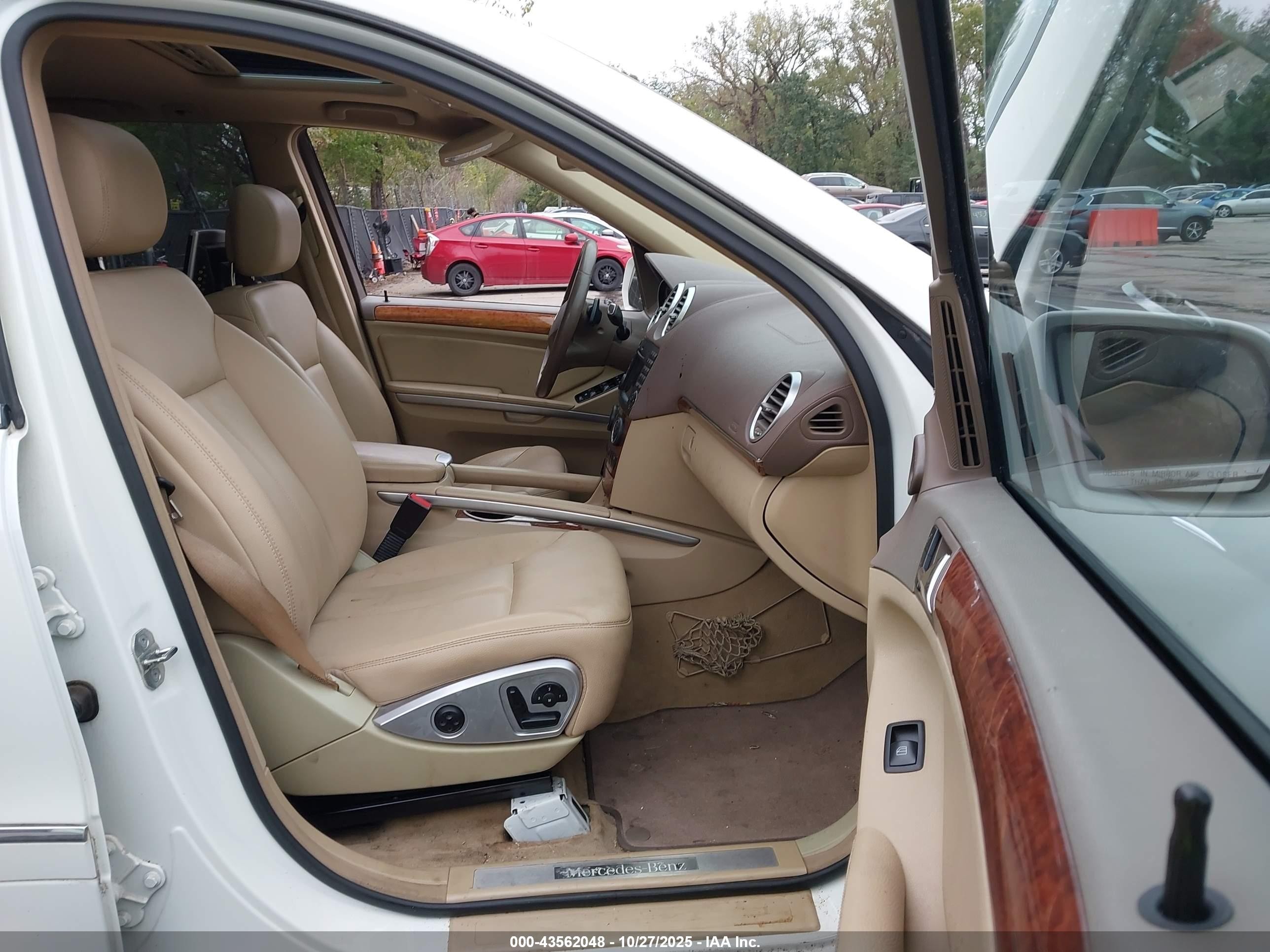 2009 Mercedes-benz Gl 450 4matic Белый vin: 4JGBF71E79A486299