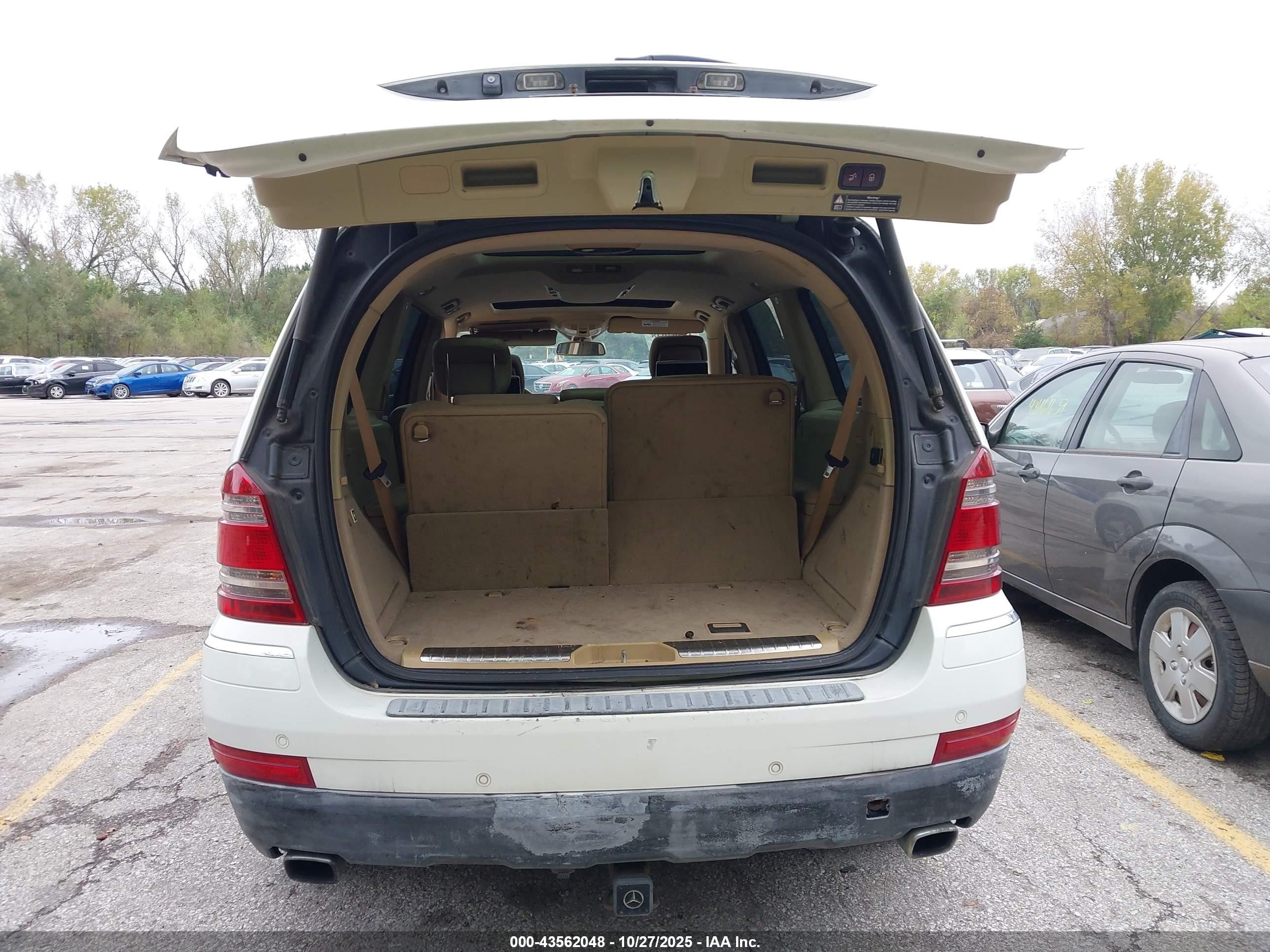 2009 Mercedes-benz Gl 450 4matic Белый vin: 4JGBF71E79A486299