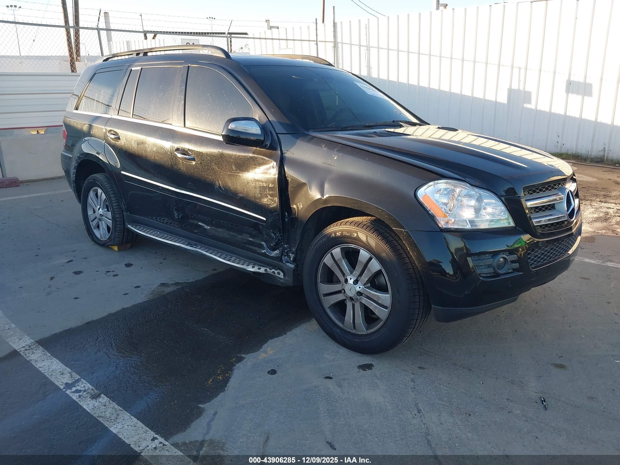 2009 Mercedes-benz Gl 450 4matic Черный vin: 4JGBF71E89A515972