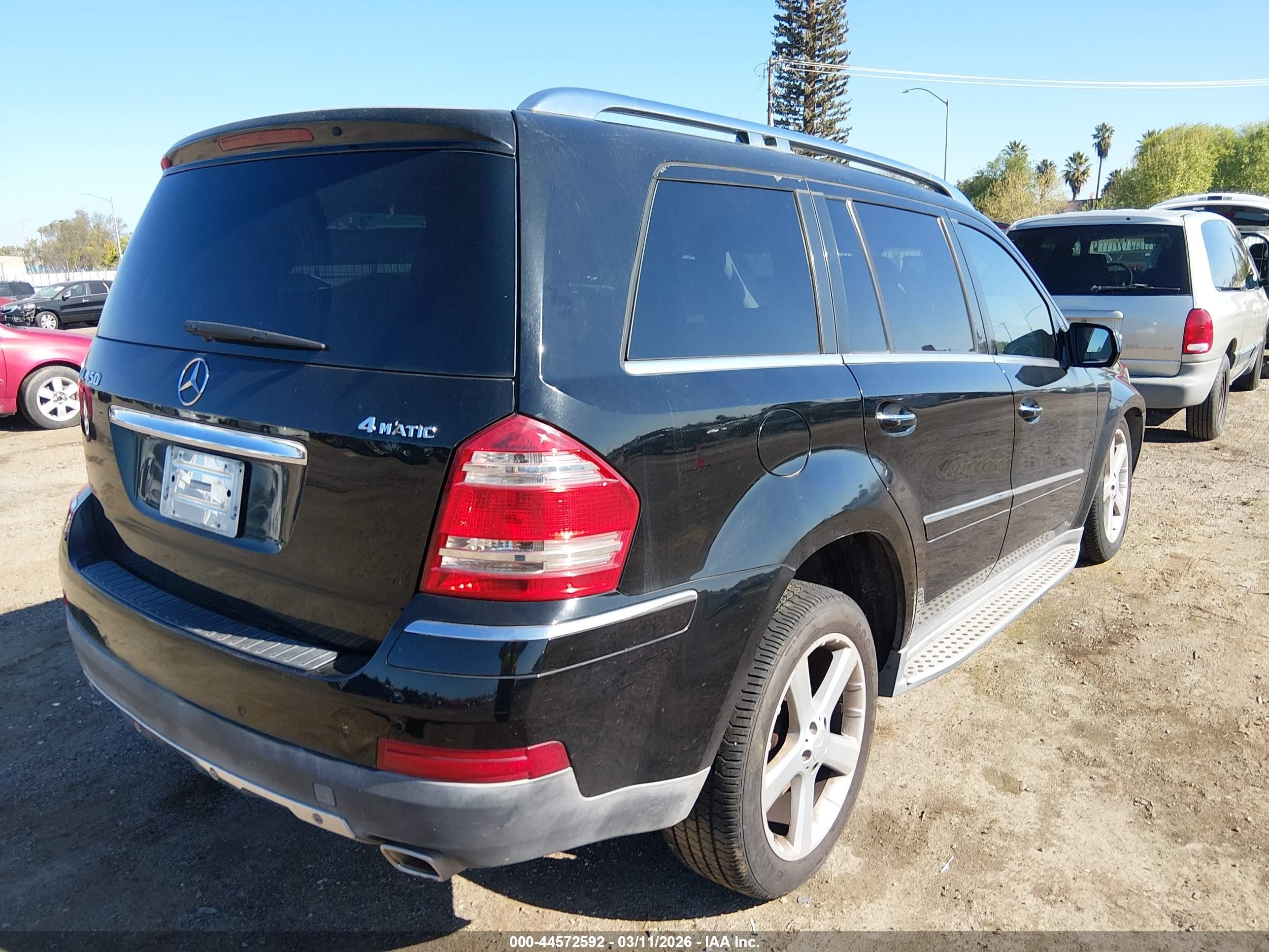 2009 Mercedes-benz Gl 450 4matic Черный vin: 4JGBF71E99A462134