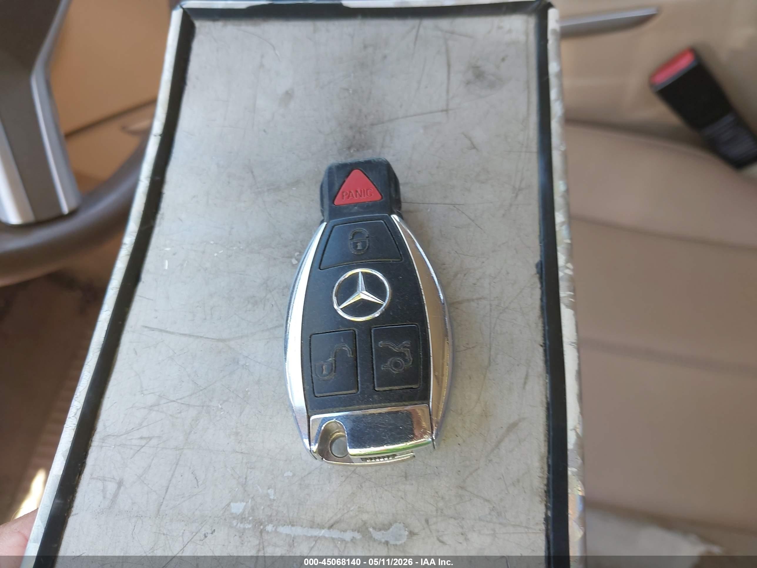 2012 Mercedes-benz Gl 450 4matic Черный vin: 4JGBF7BE0CA788734