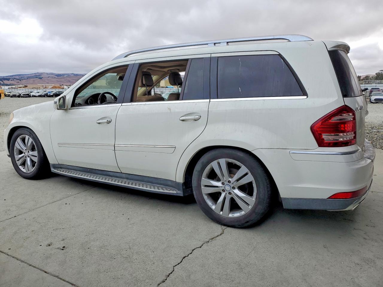 2011 Mercedes-benz Gl 450 4matic White vin: 4JGBF7BE1BA625637