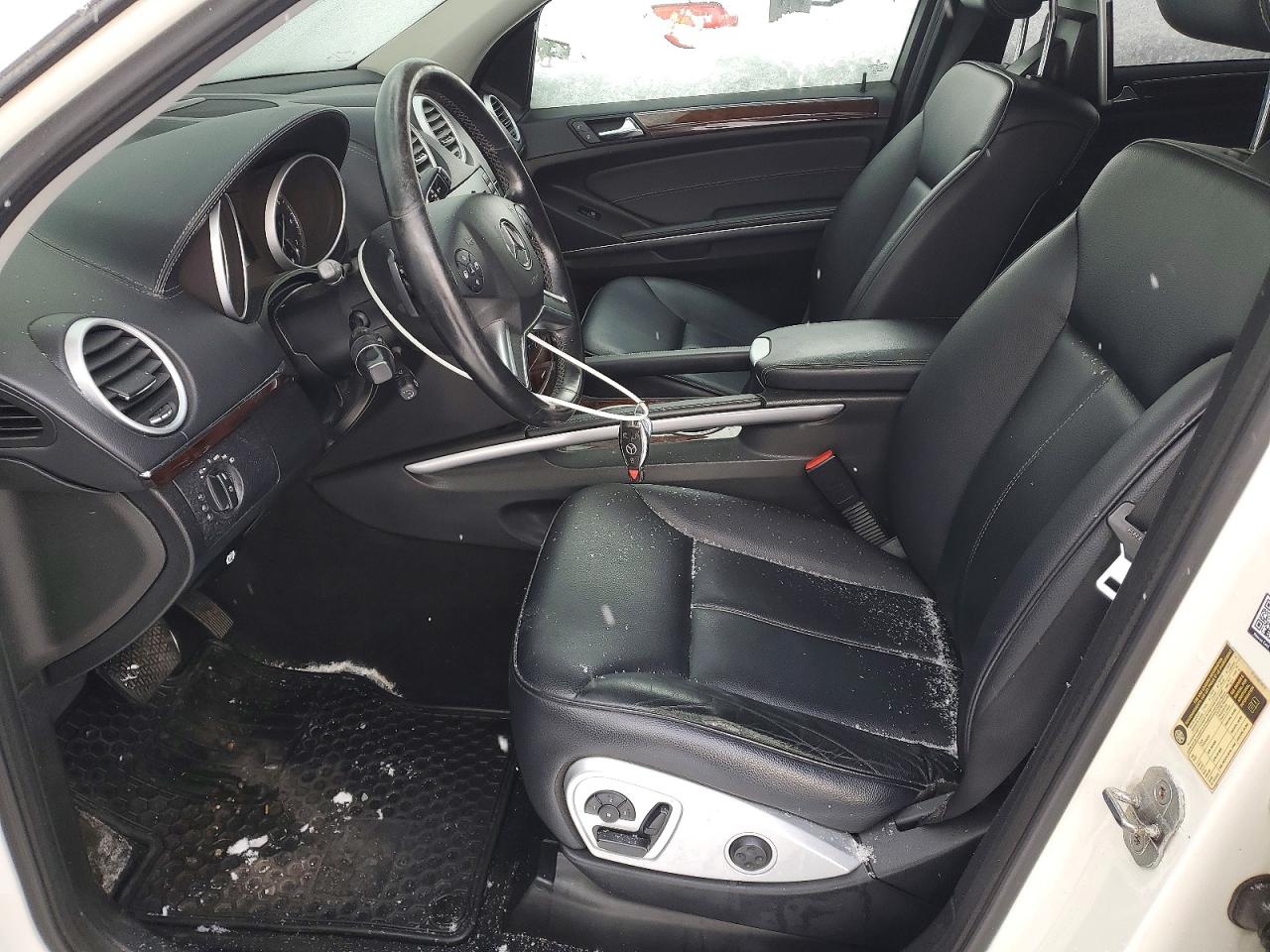2011 Mercedes Benz Gl-class White vin: 4JGBF7BE1BA640266