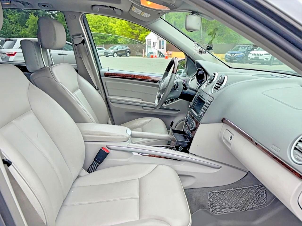 2011 Mercedes-benz Gl 450 4matic Серебряный vin: 4JGBF7BE2BA631334