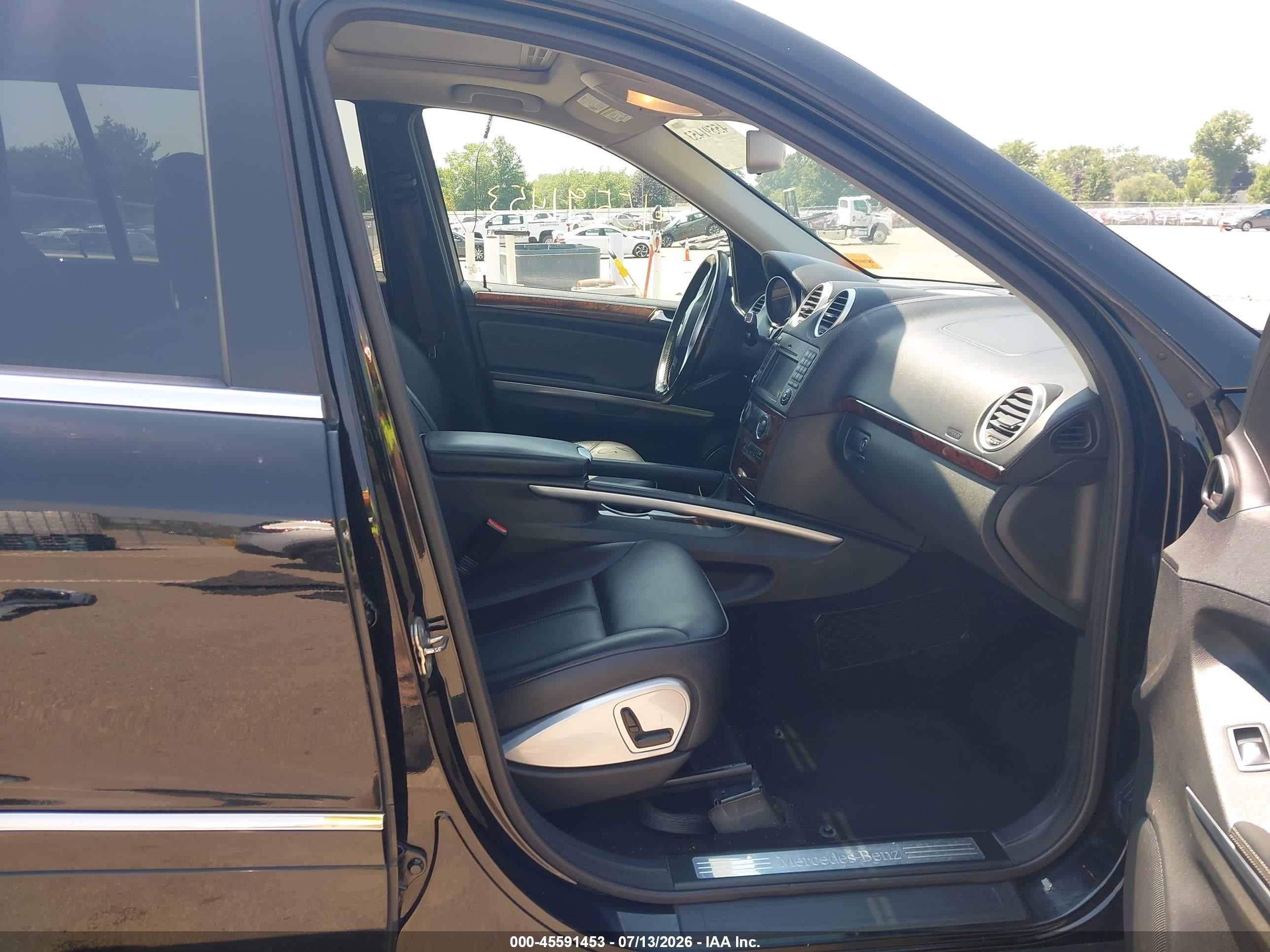 2010 Mercedes-benz Gl 450 4matic Black vin: 4JGBF7BE3AA588976