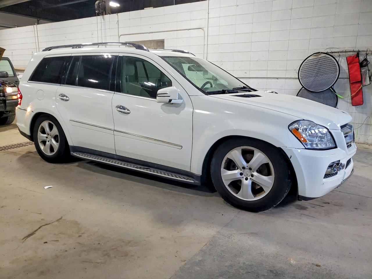 2011 Mercedes-benz Gl 450 4matic White vin: 4JGBF7BE3BA715324