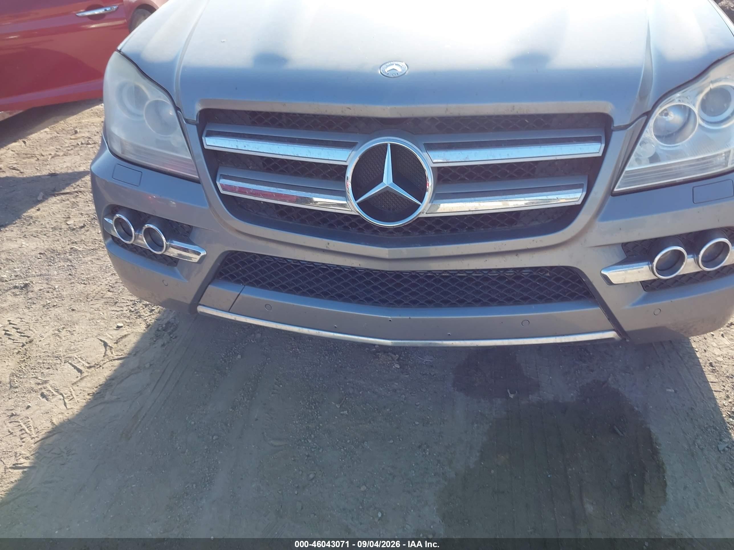 2011 Mercedes-benz Gl 450 4matic Silver vin: 4JGBF7BE3BA760747