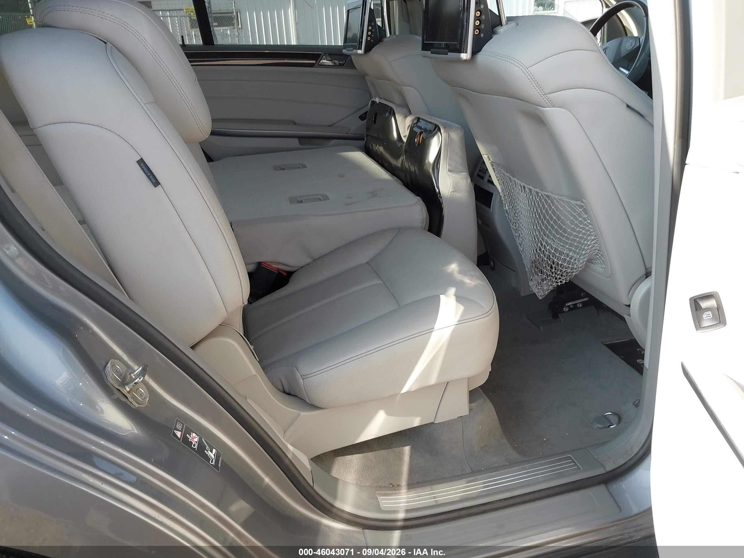 2011 Mercedes-benz Gl 450 4matic Silver vin: 4JGBF7BE3BA760747