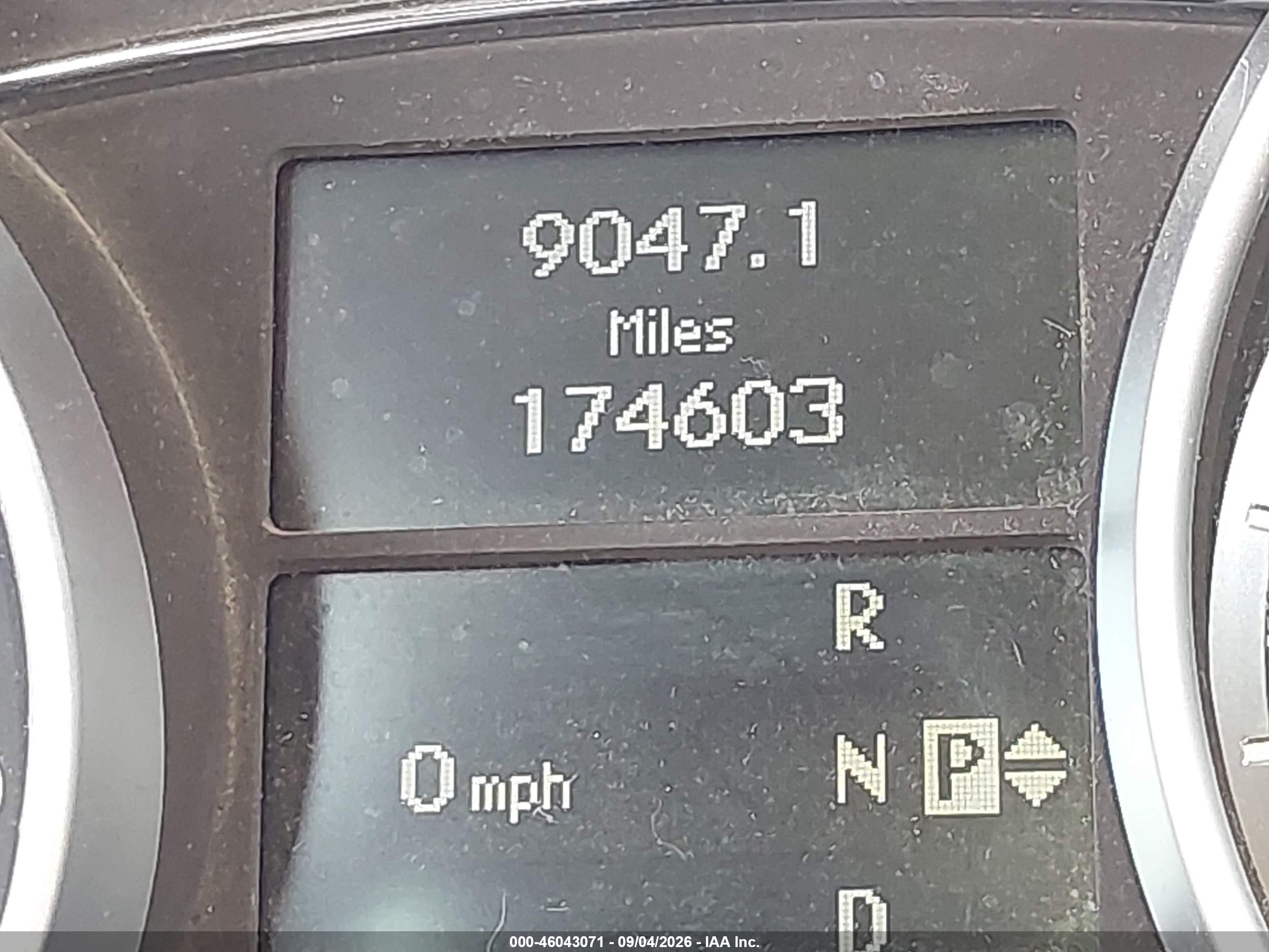 2011 Mercedes-benz Gl 450 4matic Silver vin: 4JGBF7BE3BA760747