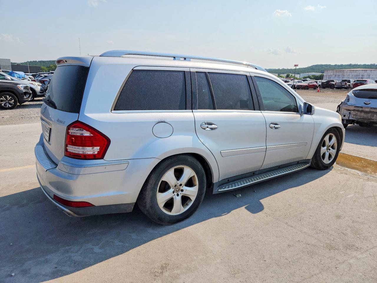 2012 Mercedes-benz Gl 450 4matic Silver vin: 4JGBF7BE3CA789666