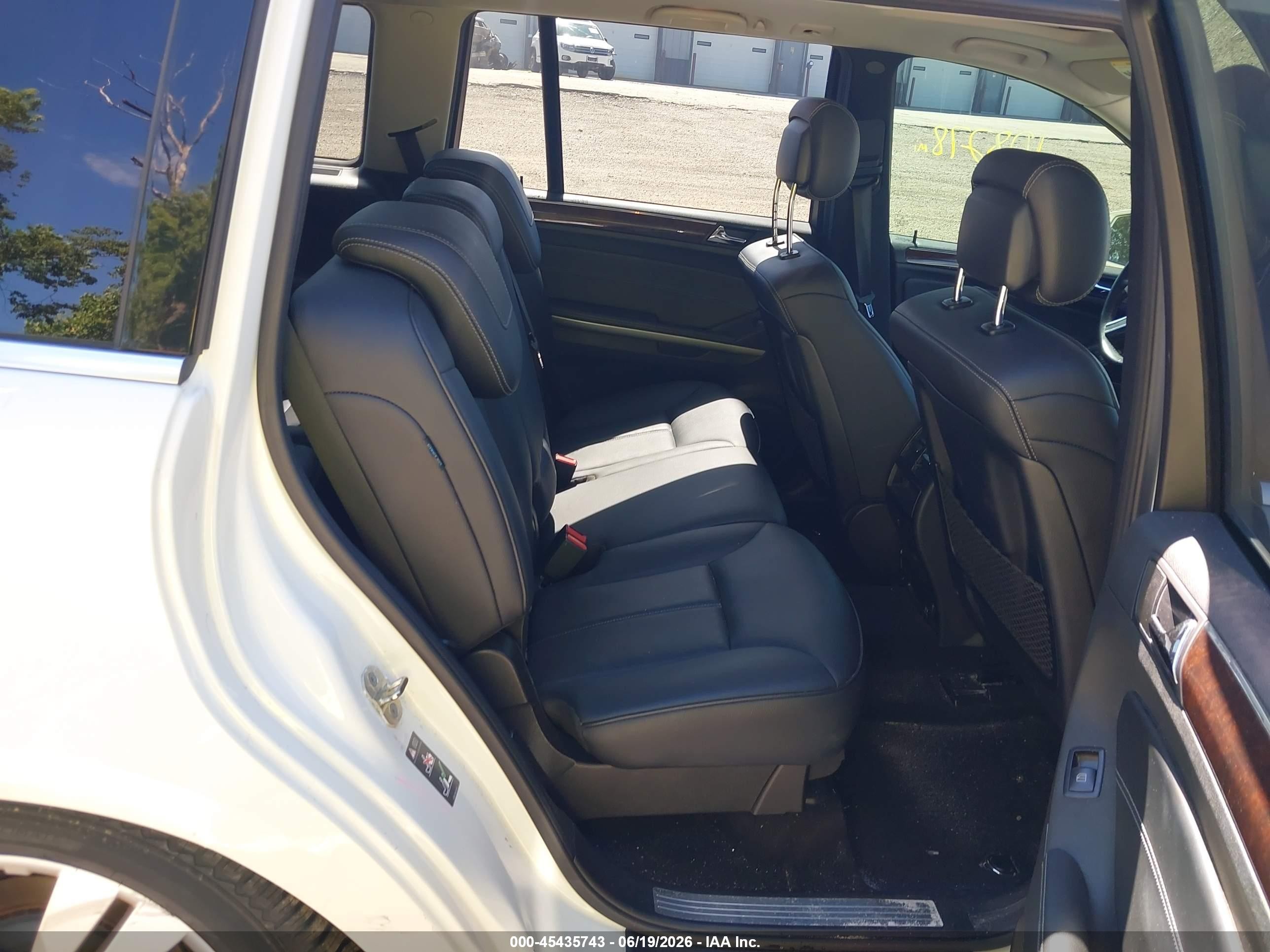 2011 Mercedes-benz Gl 450 4matic White vin: 4JGBF7BE4BA745044