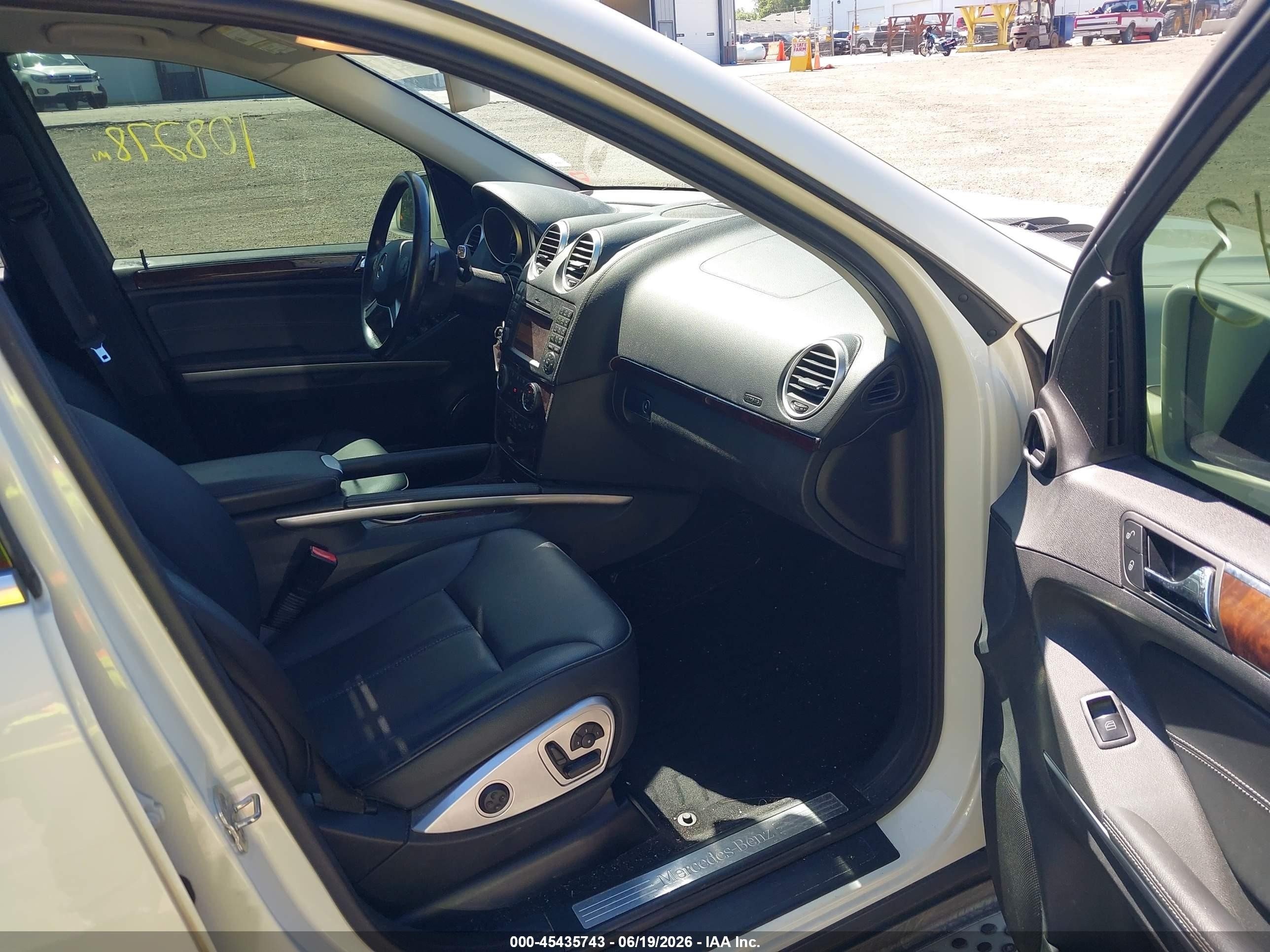 2011 Mercedes-benz Gl 450 4matic White vin: 4JGBF7BE4BA745044