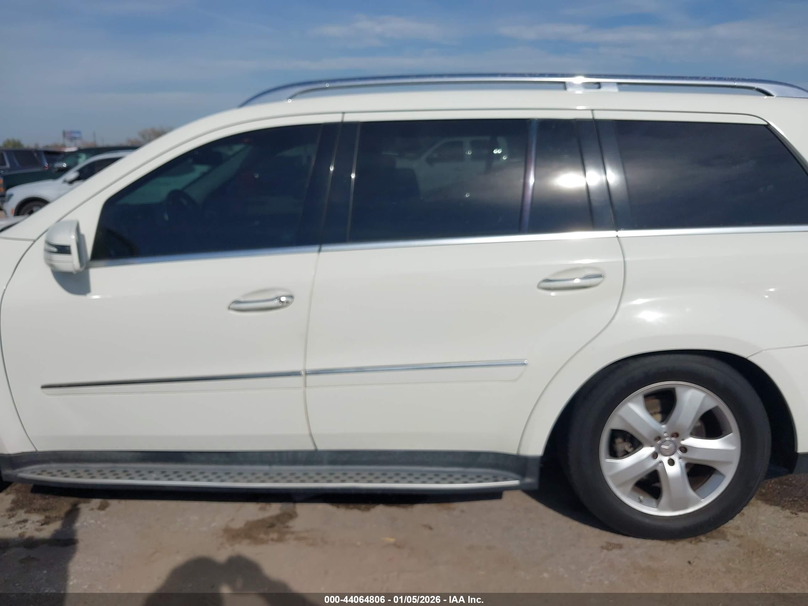 2012 Mercedes-benz Gl 450 4matic White vin: 4JGBF7BE7CA778539