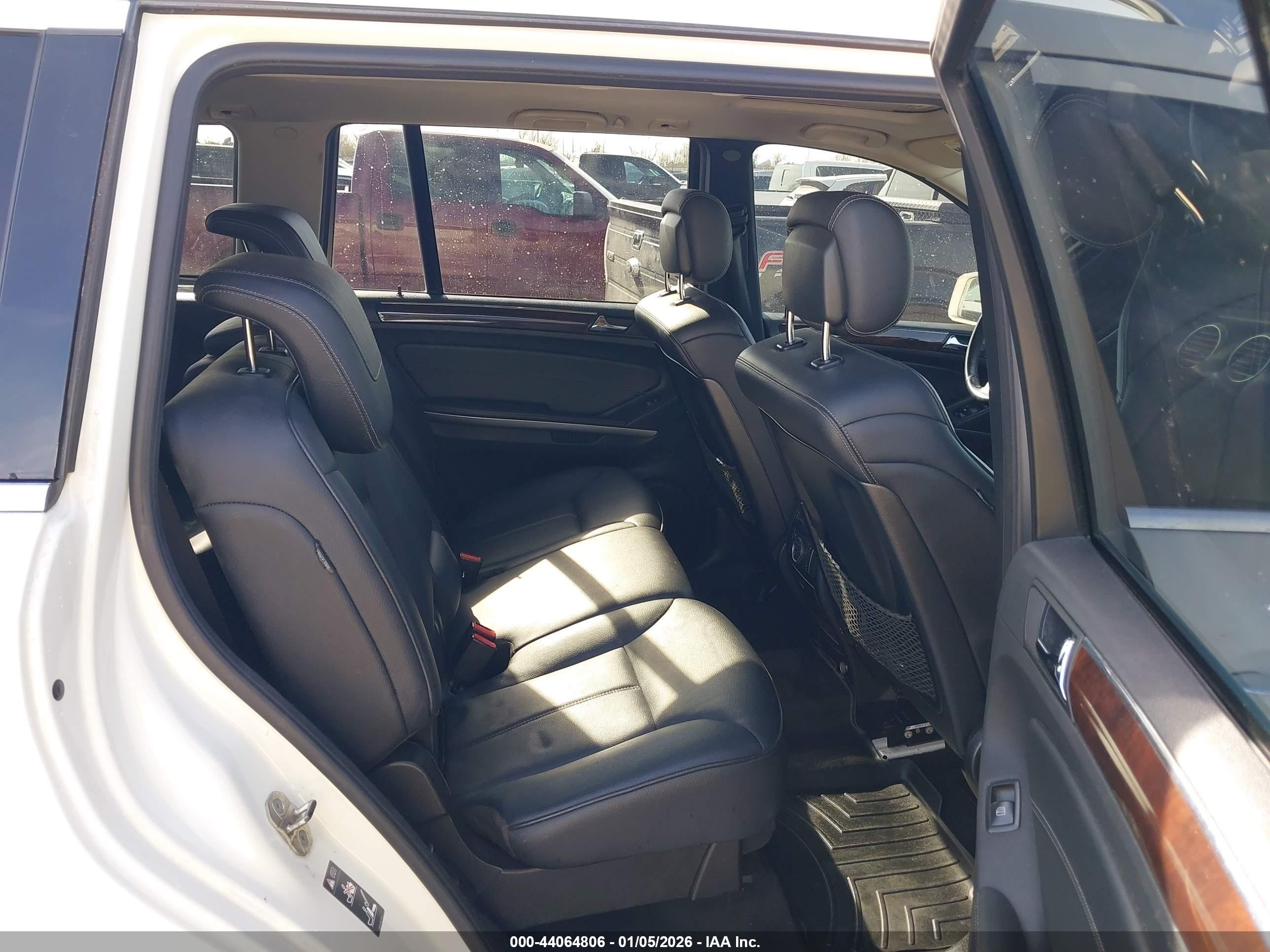 2012 Mercedes-benz Gl 450 4matic White vin: 4JGBF7BE7CA778539