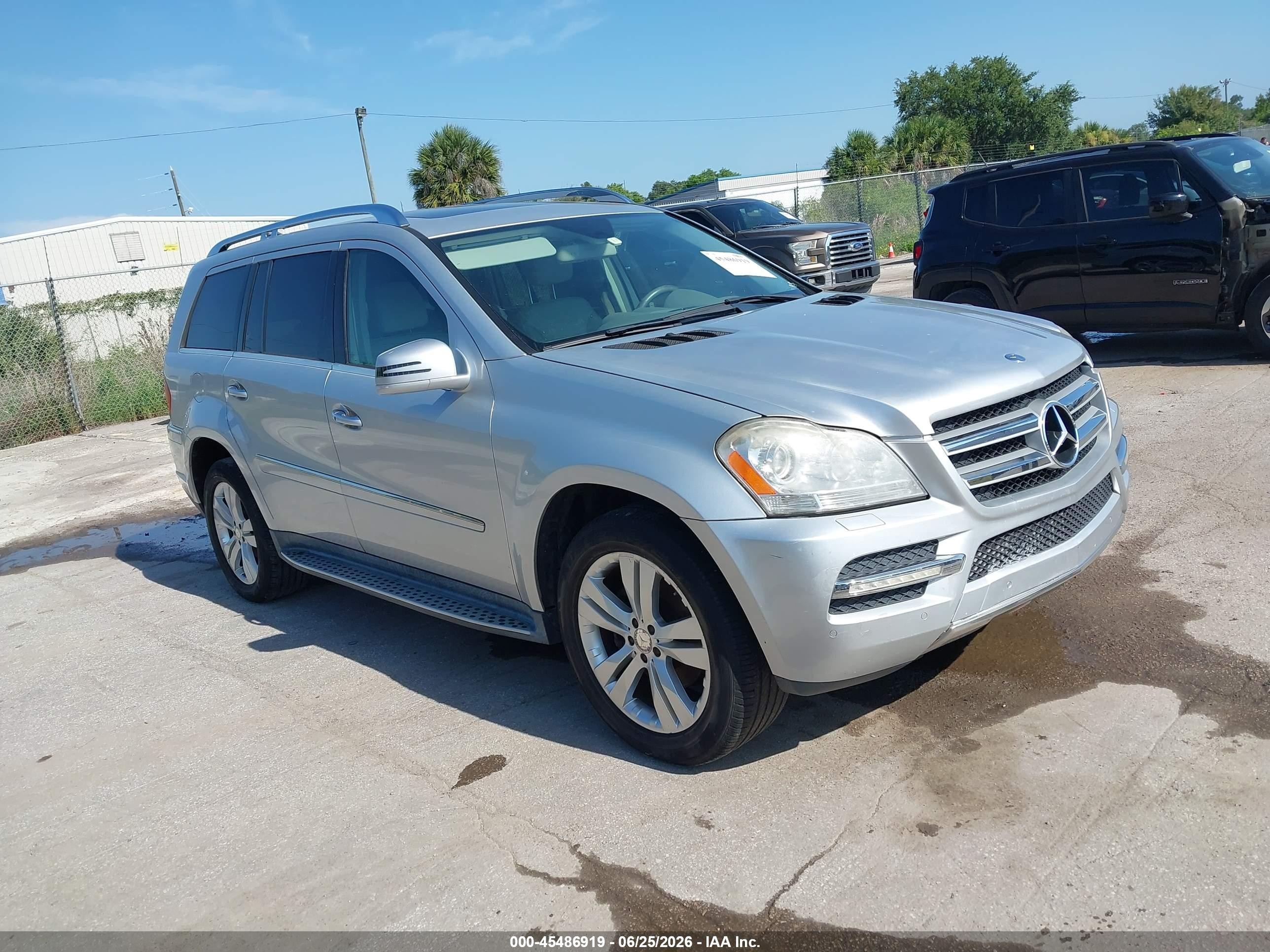 2011 Mercedes-benz Gl 450 4matic Silver vin: 4JGBF7BE8BA723161