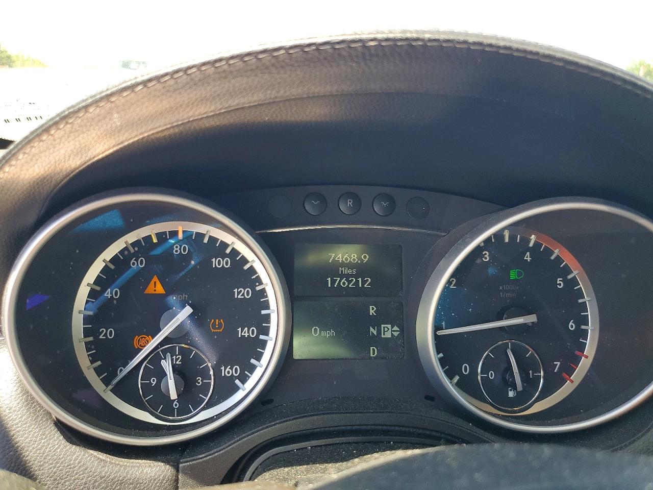 2011 Mercedes-benz Gl 450 4matic Silver vin: 4JGBF7BE8BA734709