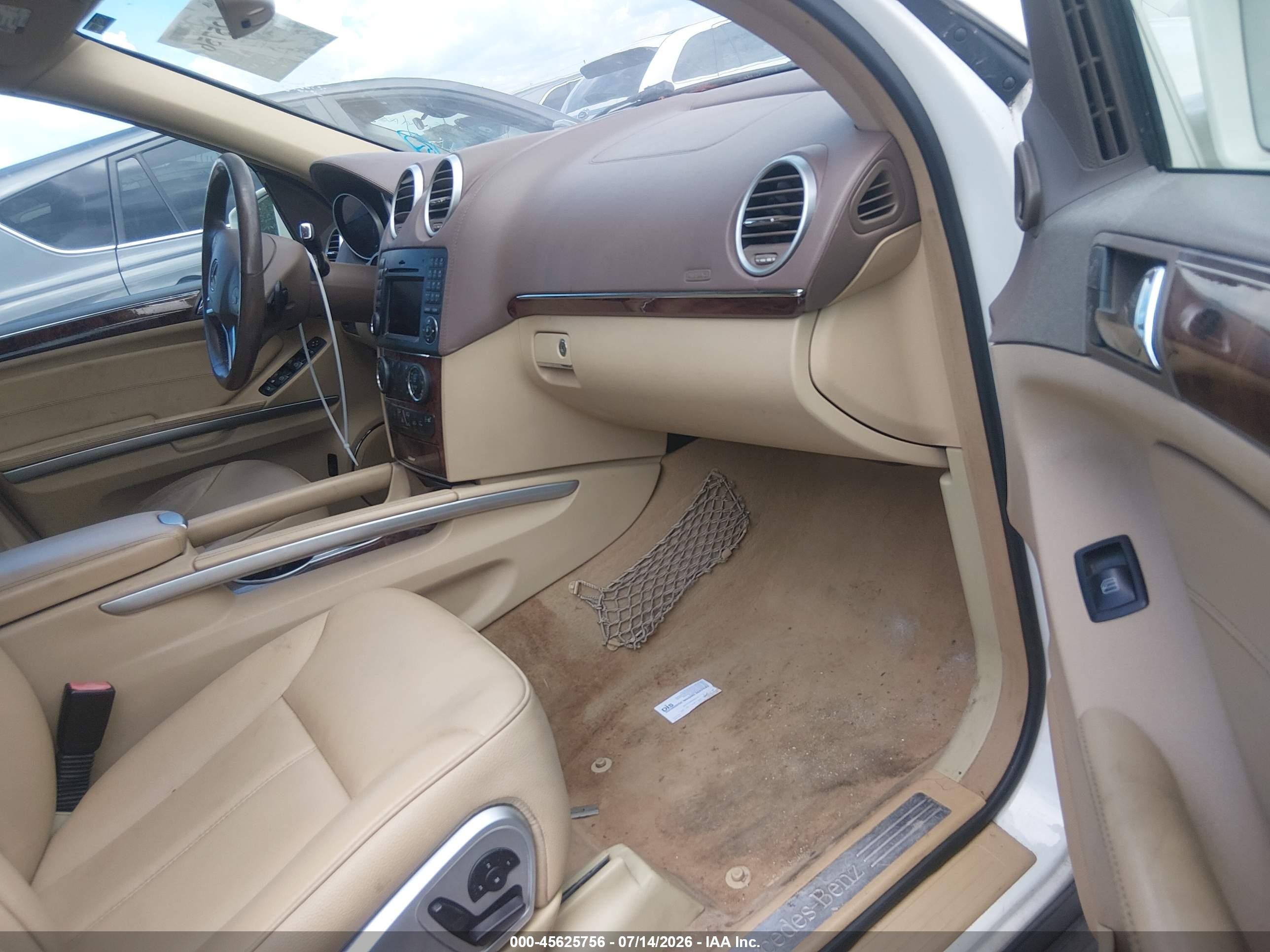 2011 Mercedes-benz Gl 450 4matic Кремовый vin: 4JGBF7BE9BA740079