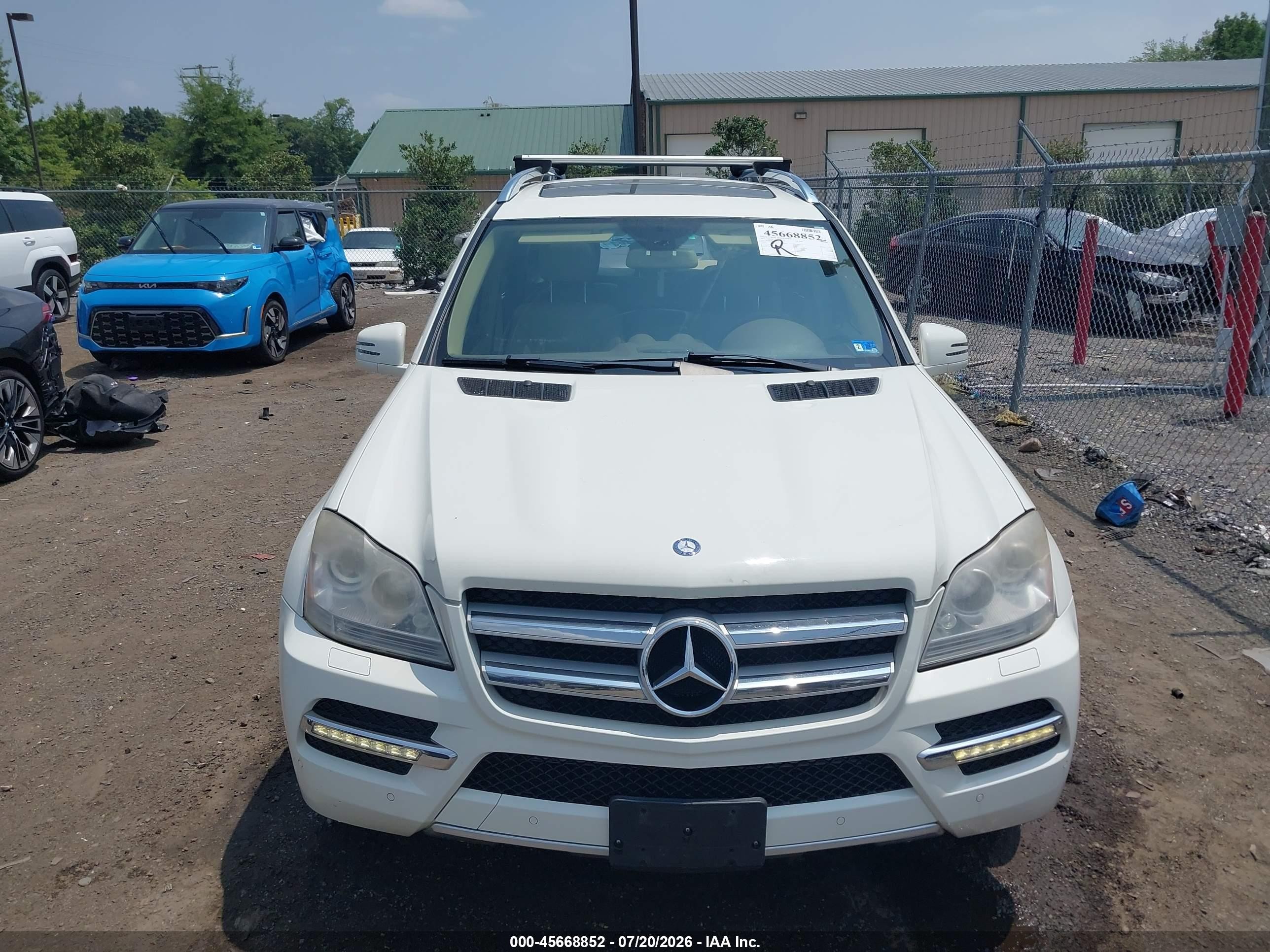 2012 Mercedes-benz Gl 450 4matic White vin: 4JGBF7BEXCA763758