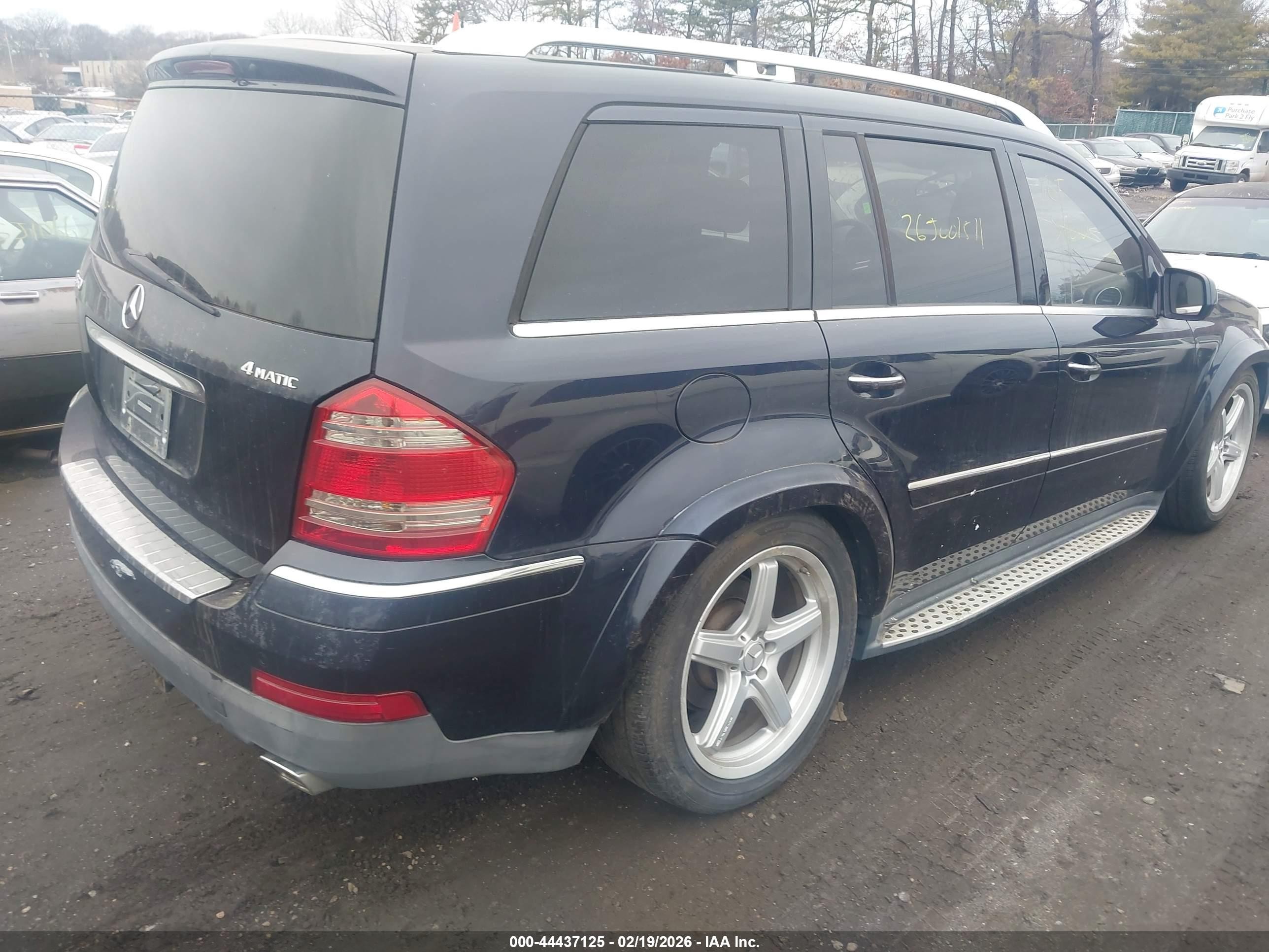 2009 Mercedes-benz Gl 550 4matic Синий vin: 4JGBF86E39A512900