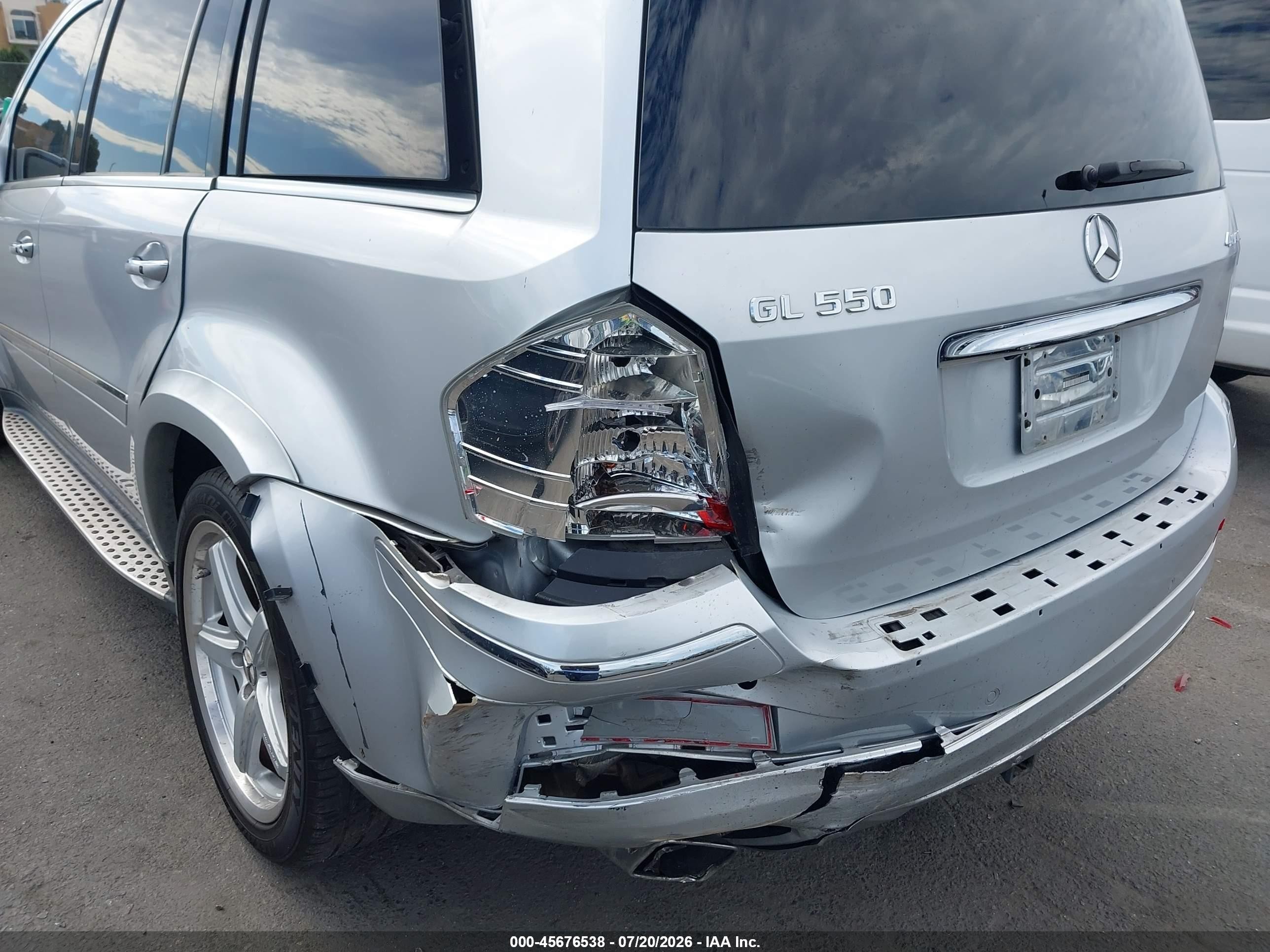 2008 Mercedes-benz Gl 550 4matic Silver vin: 4JGBF86E58A381077