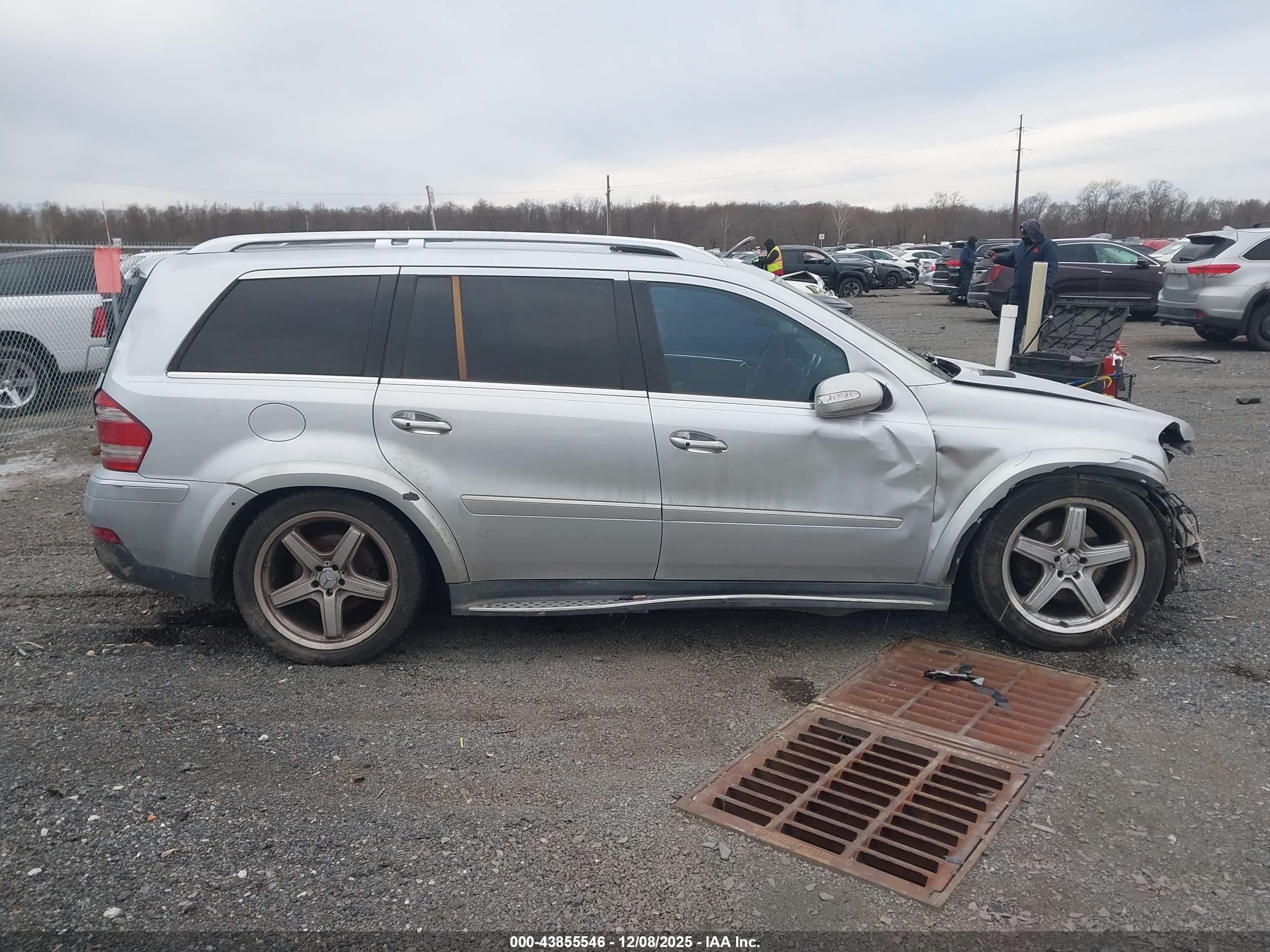 2008 Mercedes-benz Gl 550 4matic Silver vin: 4JGBF86EX8A400772