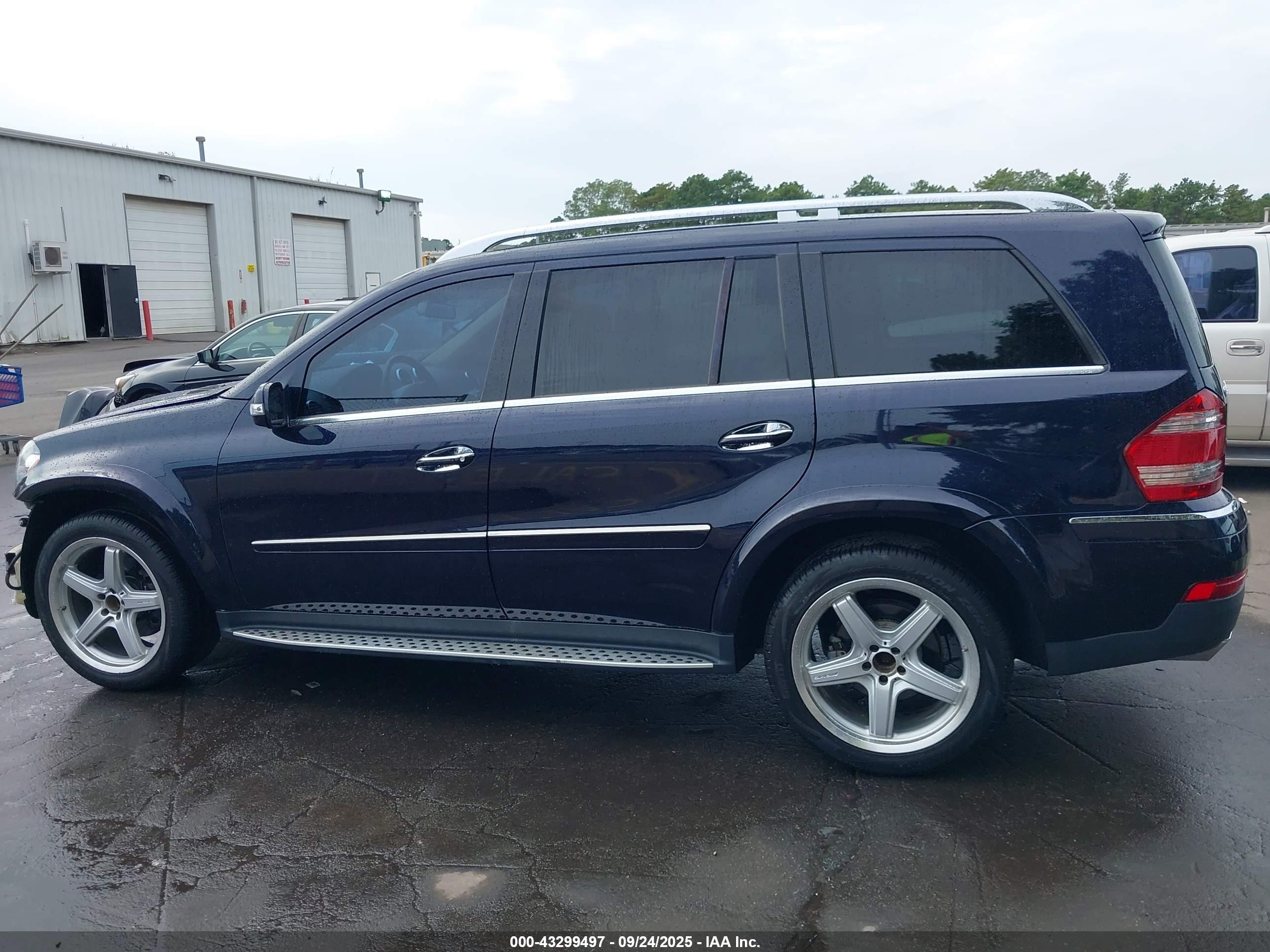 2008 Mercedes-benz Gl 550 4matic Blue vin: 4JGBF86EX8A409486