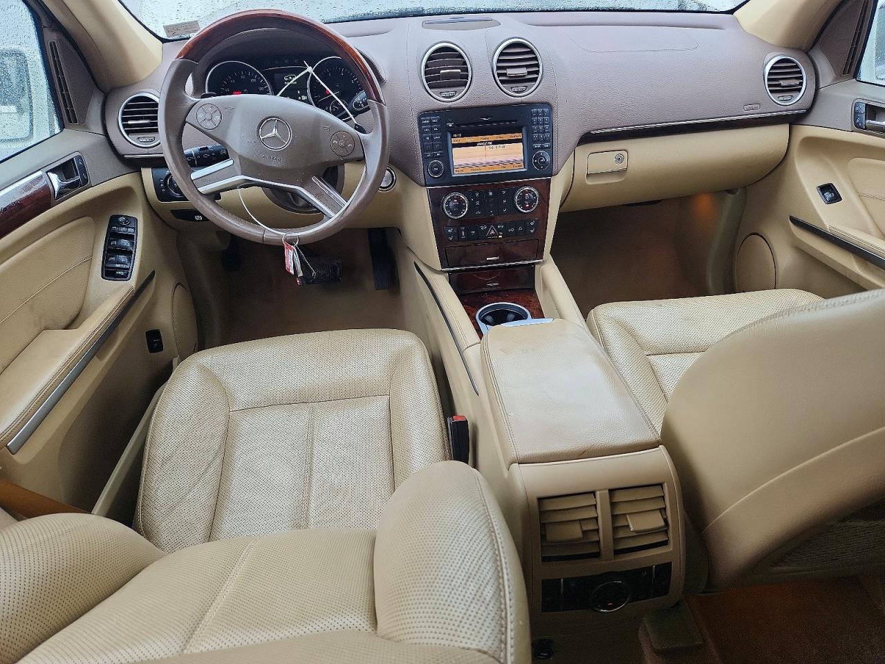 2009 Mercedes-benz Gl 550 4matic White vin: 4JGBF86EX9A483850