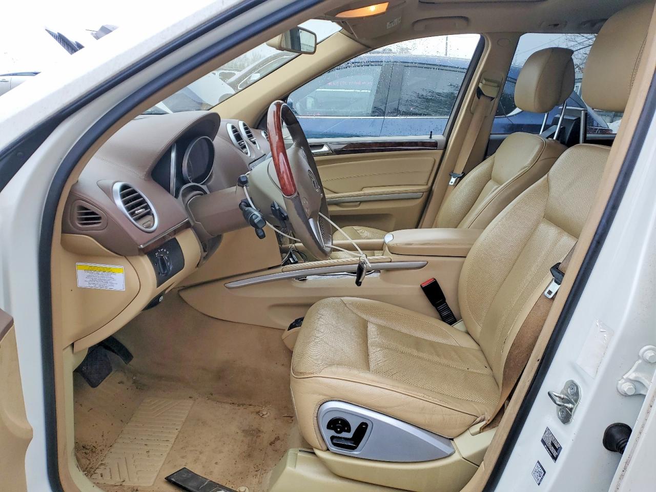 2010 Mercedes-benz Gl 550 4matic Белый vin: 4JGBF8GE0AA603383