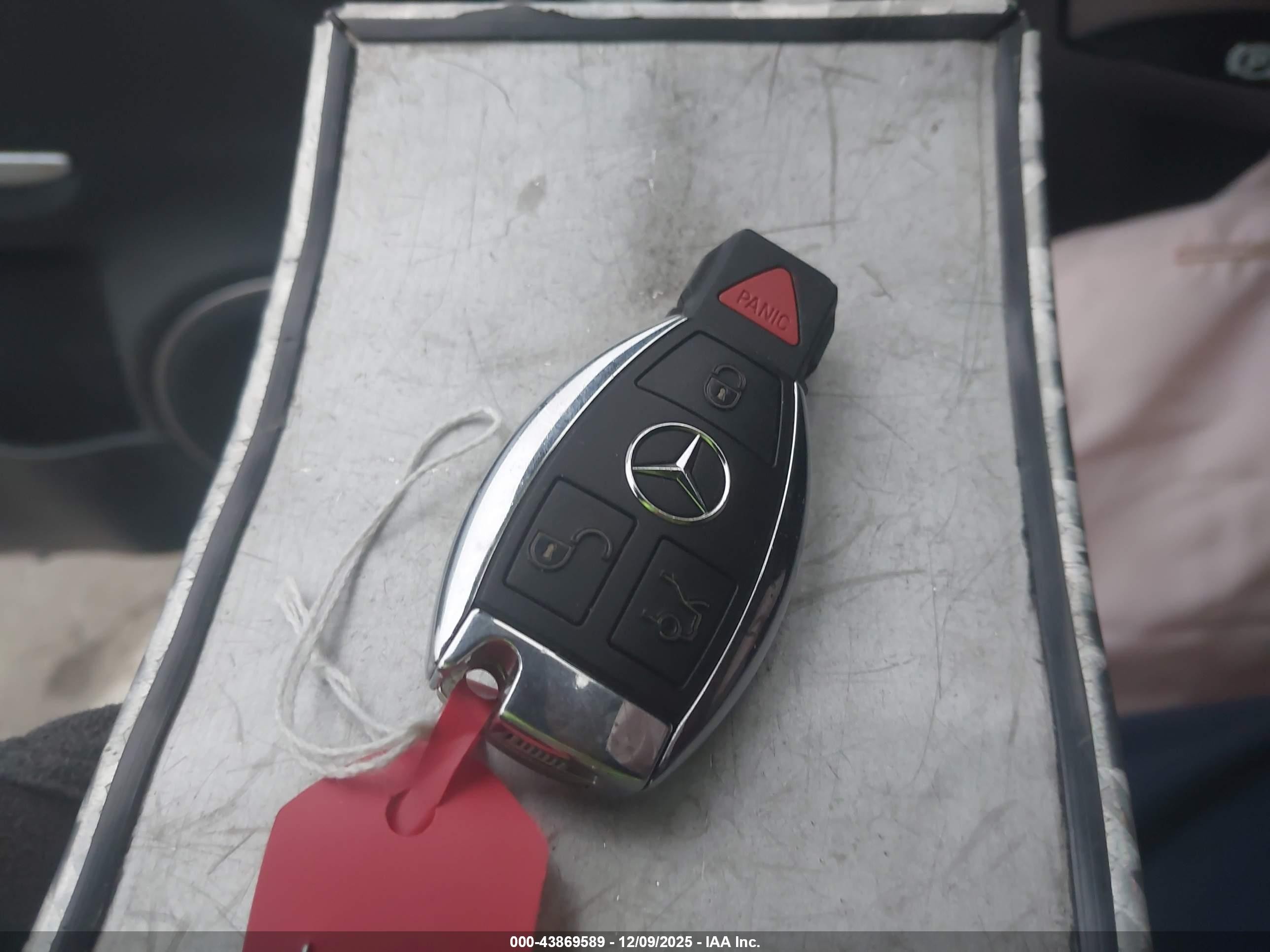 2011 Mercedes-benz Gl 550 4matic Белый vin: 4JGBF8GE0BA742916