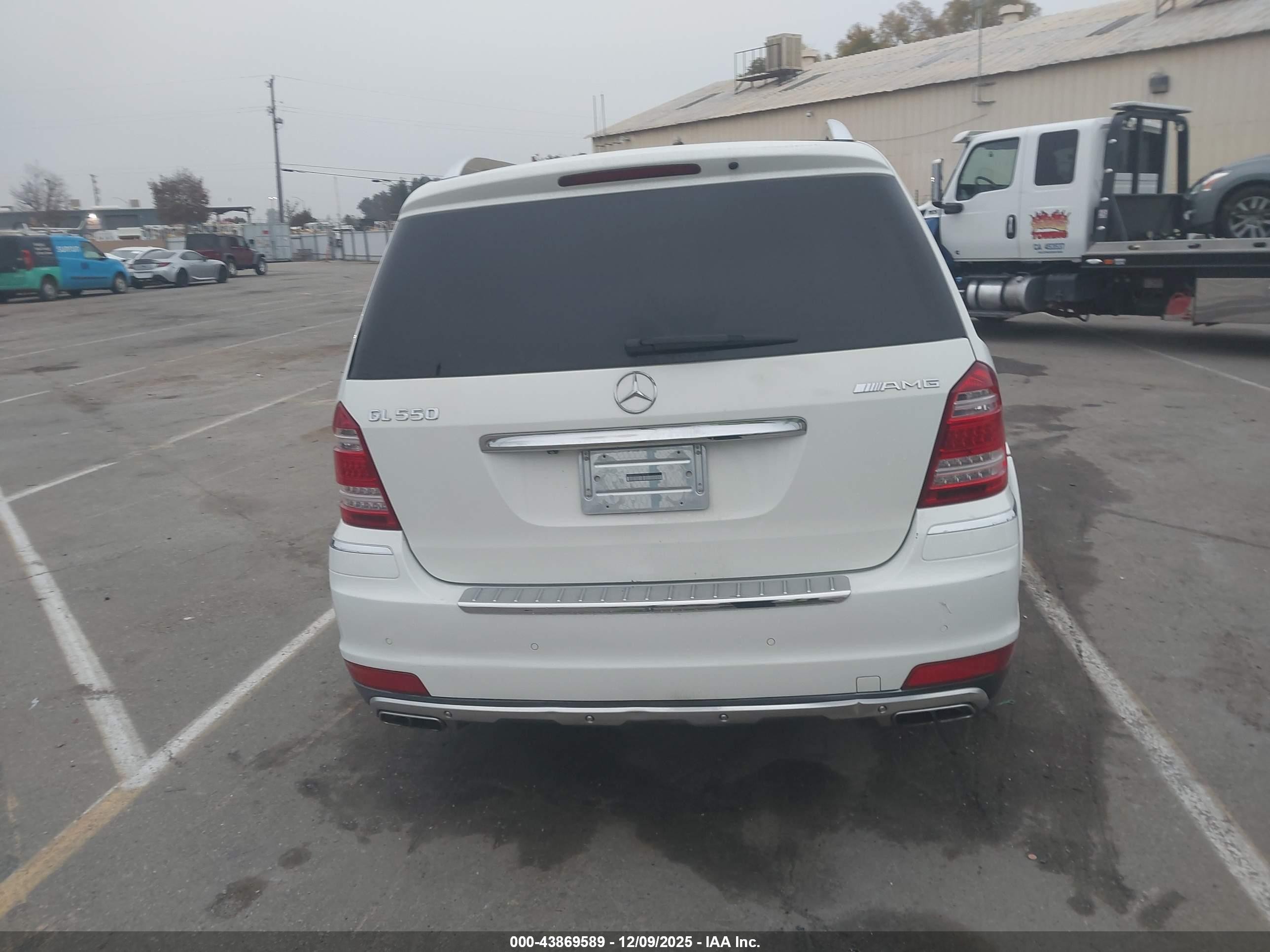 2011 Mercedes-benz Gl 550 4matic Белый vin: 4JGBF8GE0BA742916