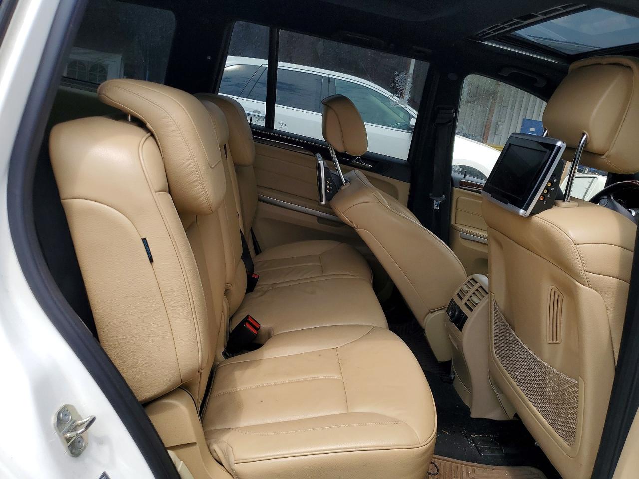 2011 Mercedes-benz Gl 550 4matic White vin: 4JGBF8GE1BA675730