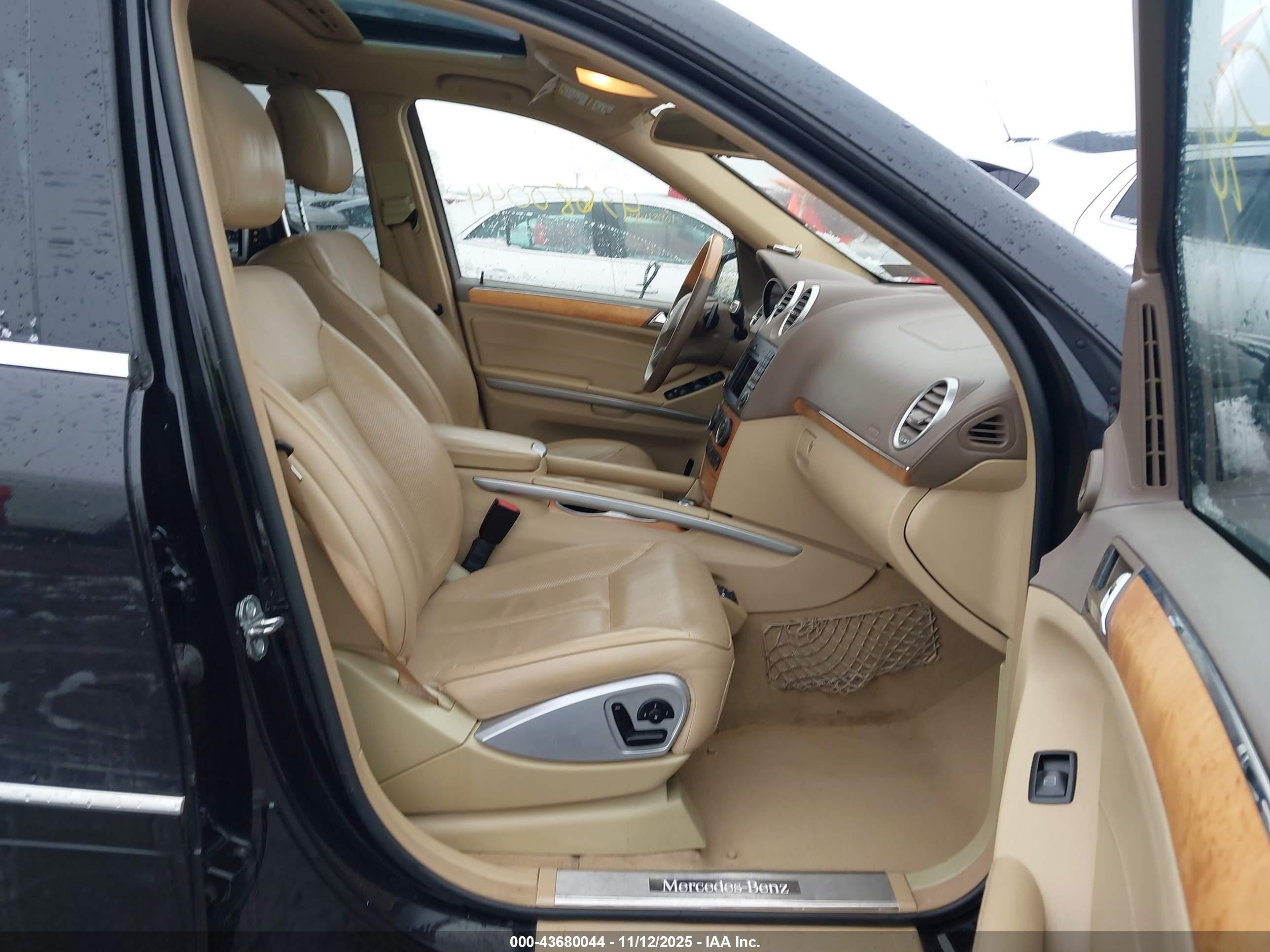 2011 Mercedes-benz Gl 550 4matic Черный vin: 4JGBF8GE2BA688938