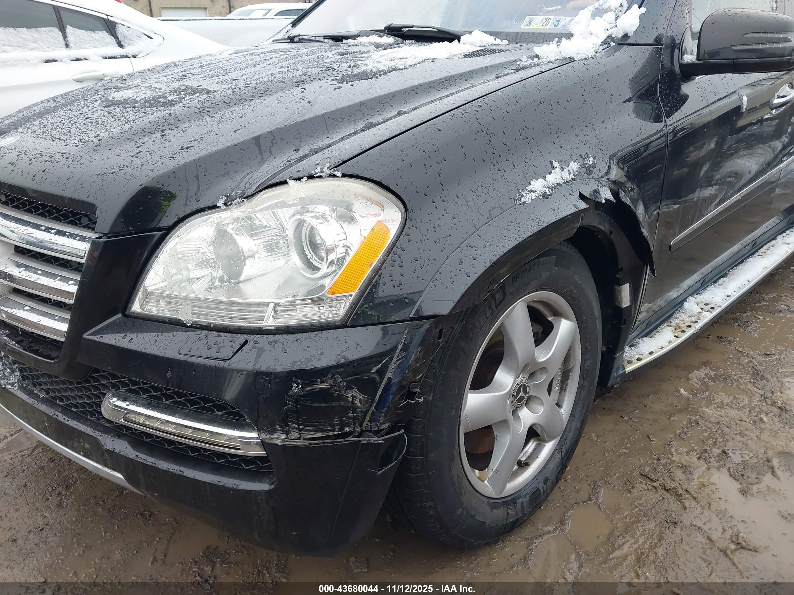2011 Mercedes-benz Gl 550 4matic Черный vin: 4JGBF8GE2BA688938