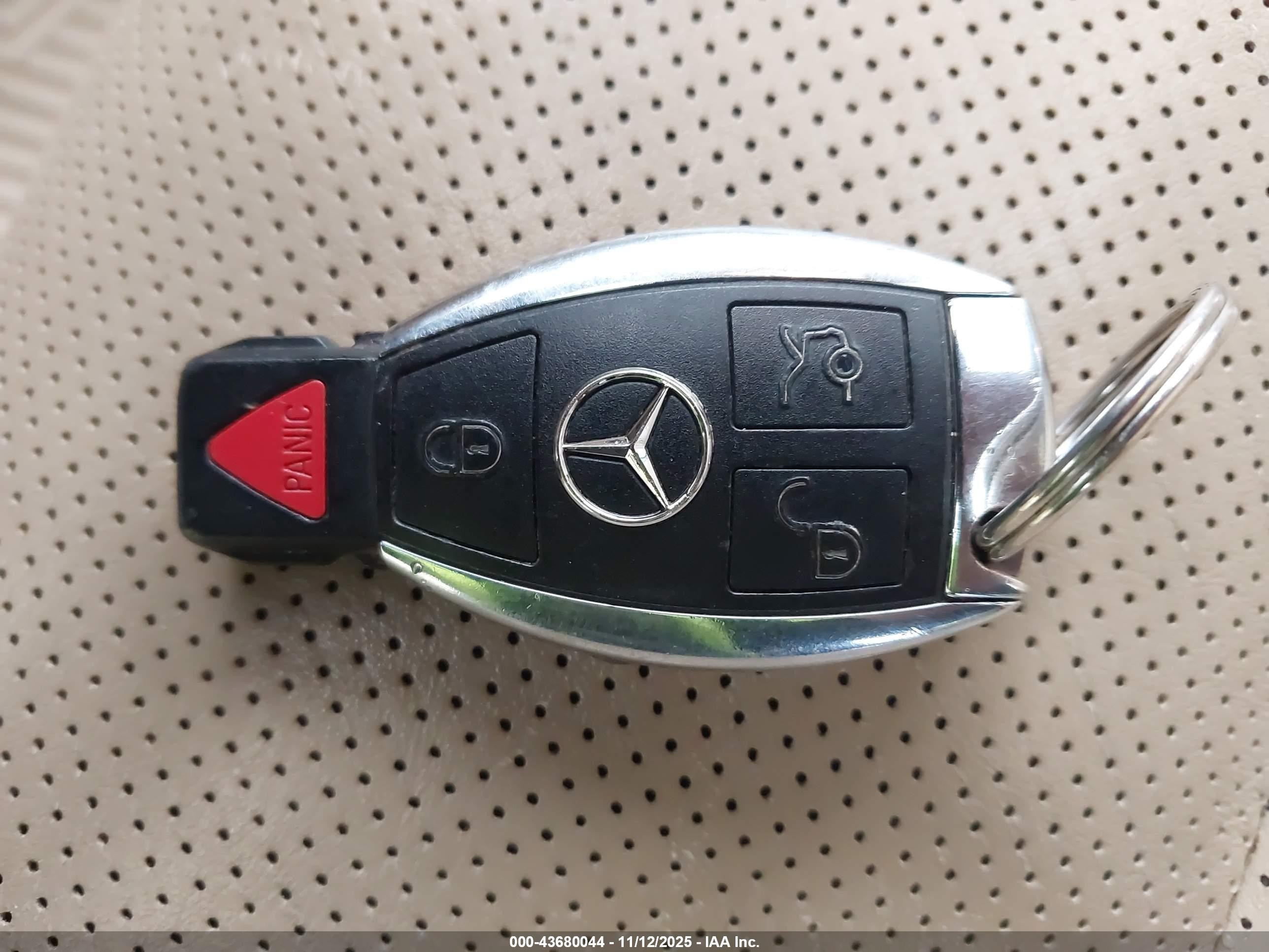 2011 Mercedes-benz Gl 550 4matic Черный vin: 4JGBF8GE2BA688938
