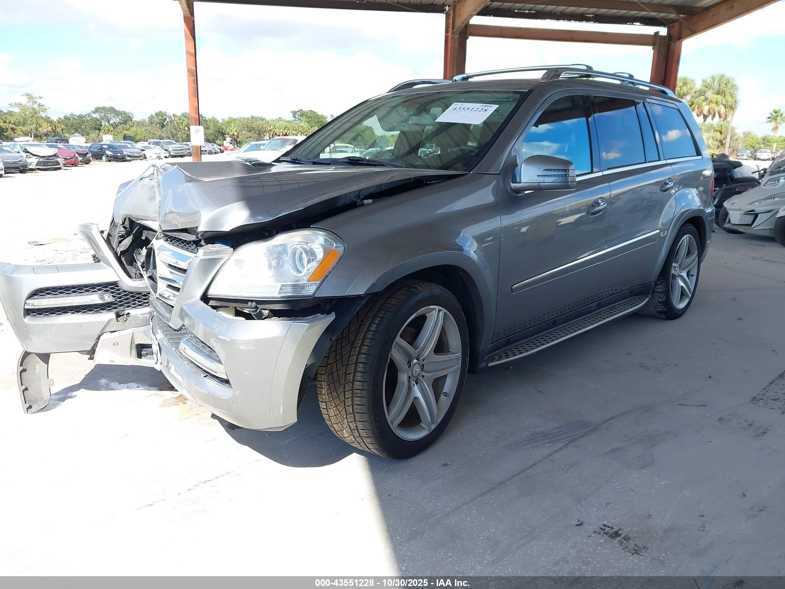 2011 Mercedes-benz Gl 550 4matic Gray vin: 4JGBF8GE2BA718276