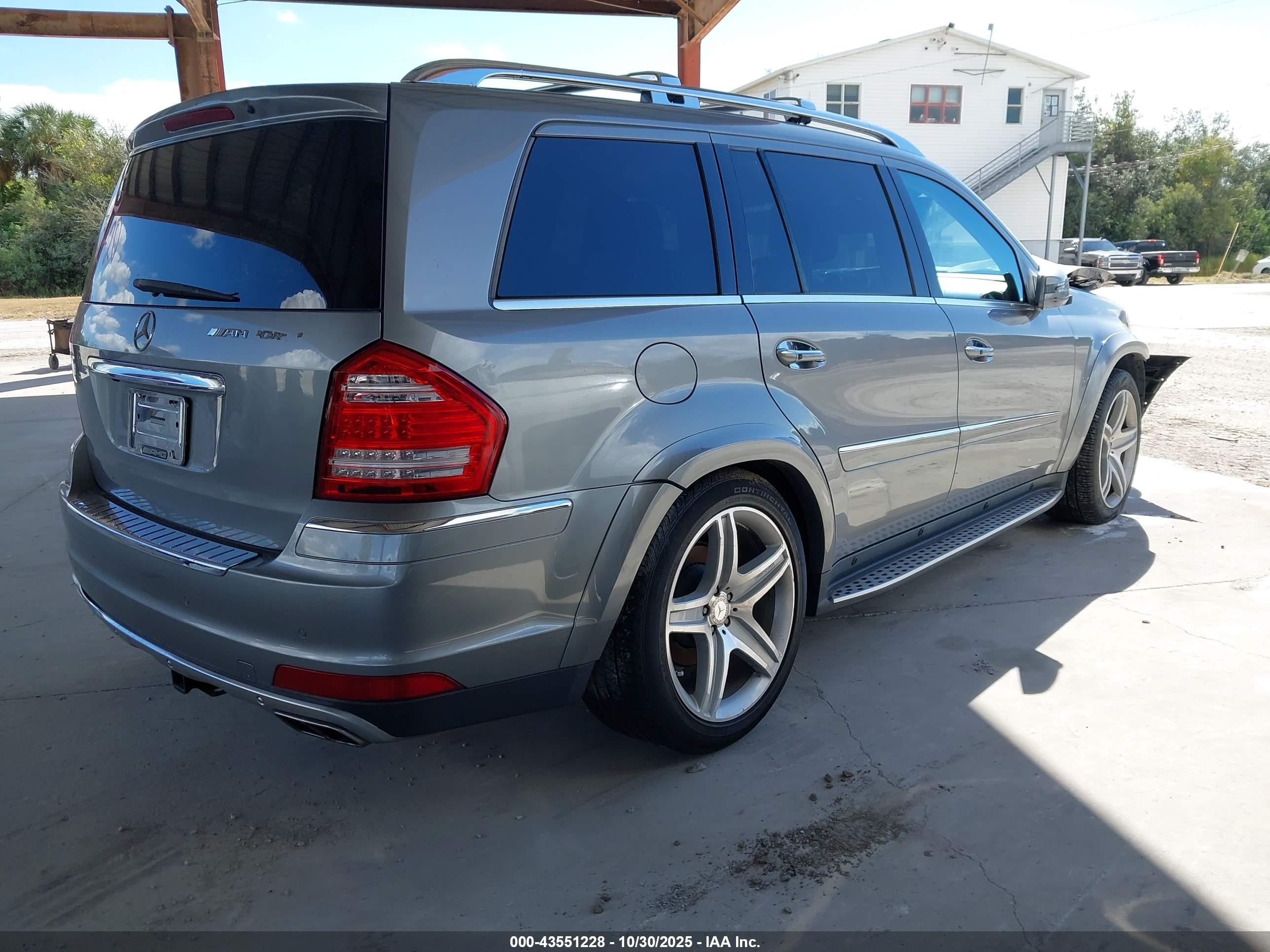 2011 Mercedes-benz Gl 550 4matic Gray vin: 4JGBF8GE2BA718276