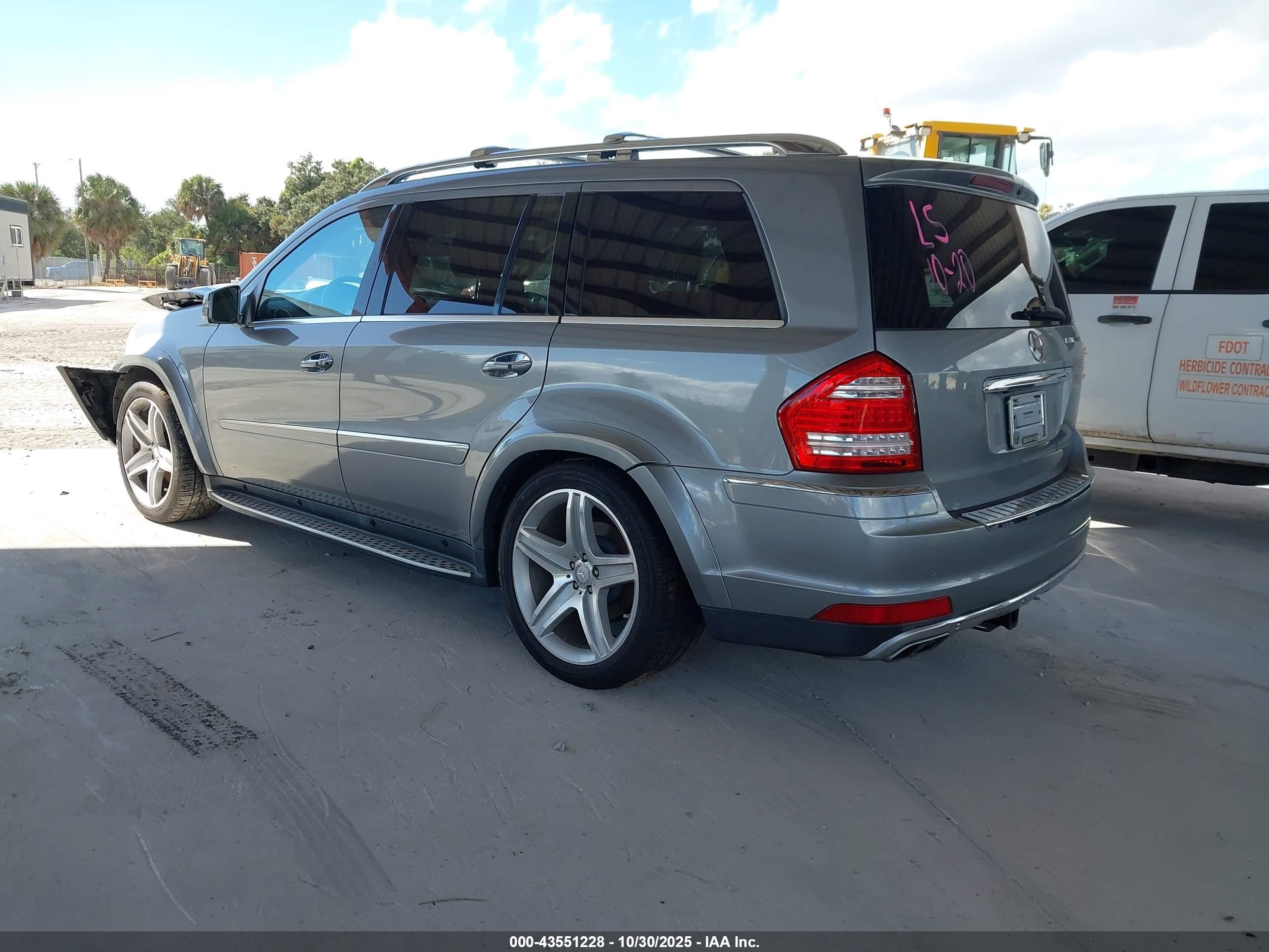 2011 Mercedes-benz Gl 550 4matic Gray vin: 4JGBF8GE2BA718276