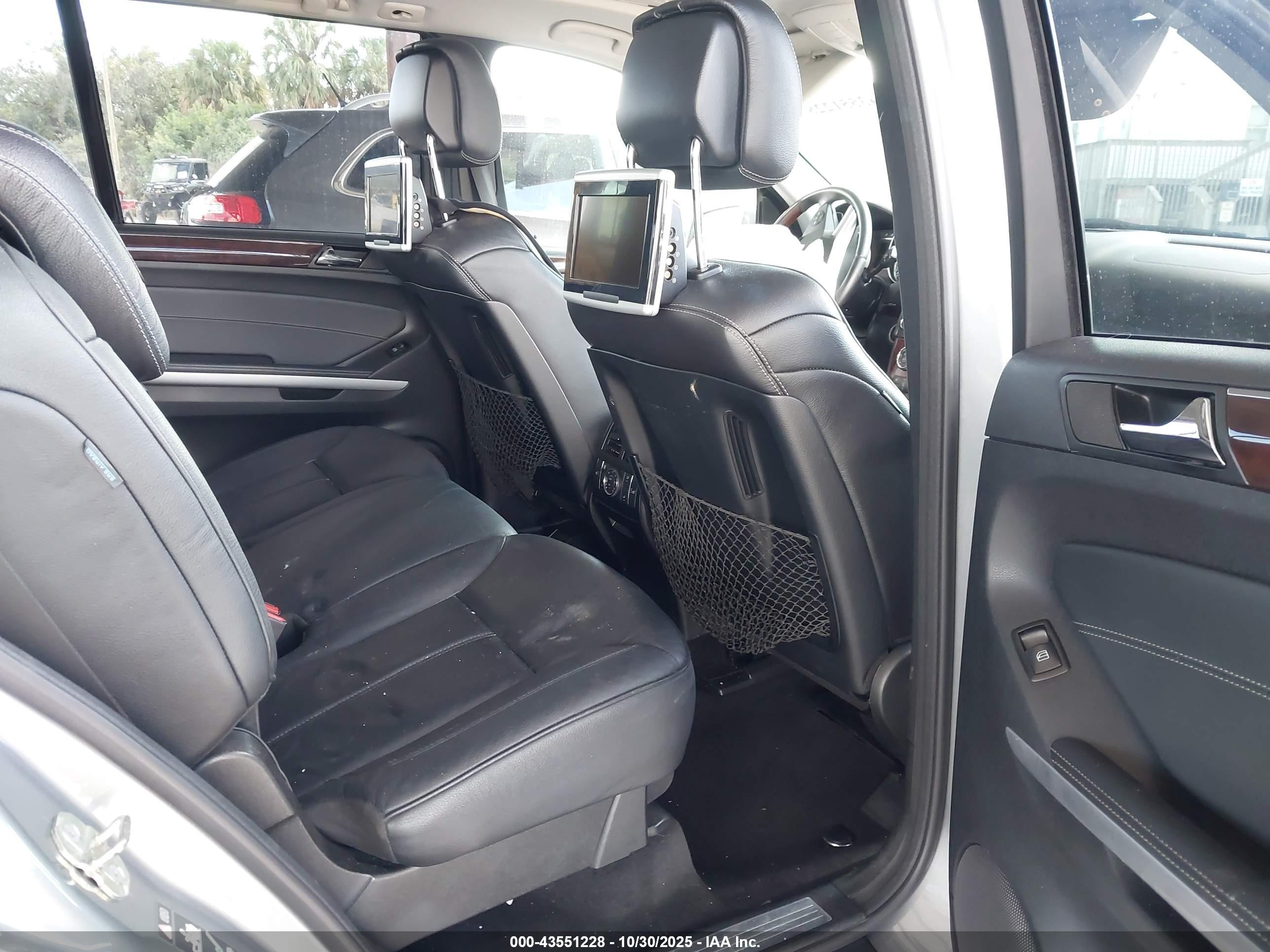 2011 Mercedes-benz Gl 550 4matic Gray vin: 4JGBF8GE2BA718276