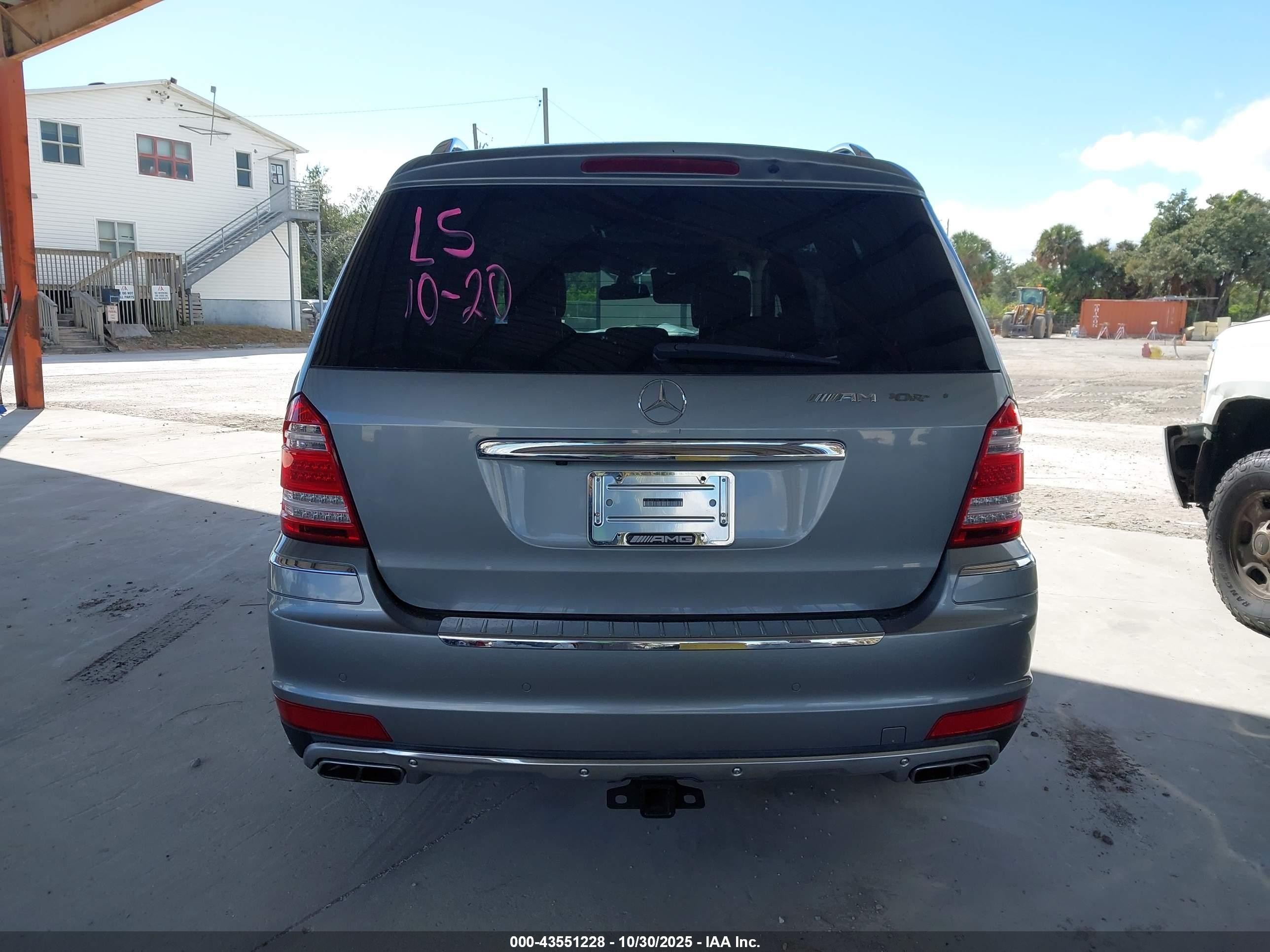 2011 Mercedes-benz Gl 550 4matic Gray vin: 4JGBF8GE2BA718276